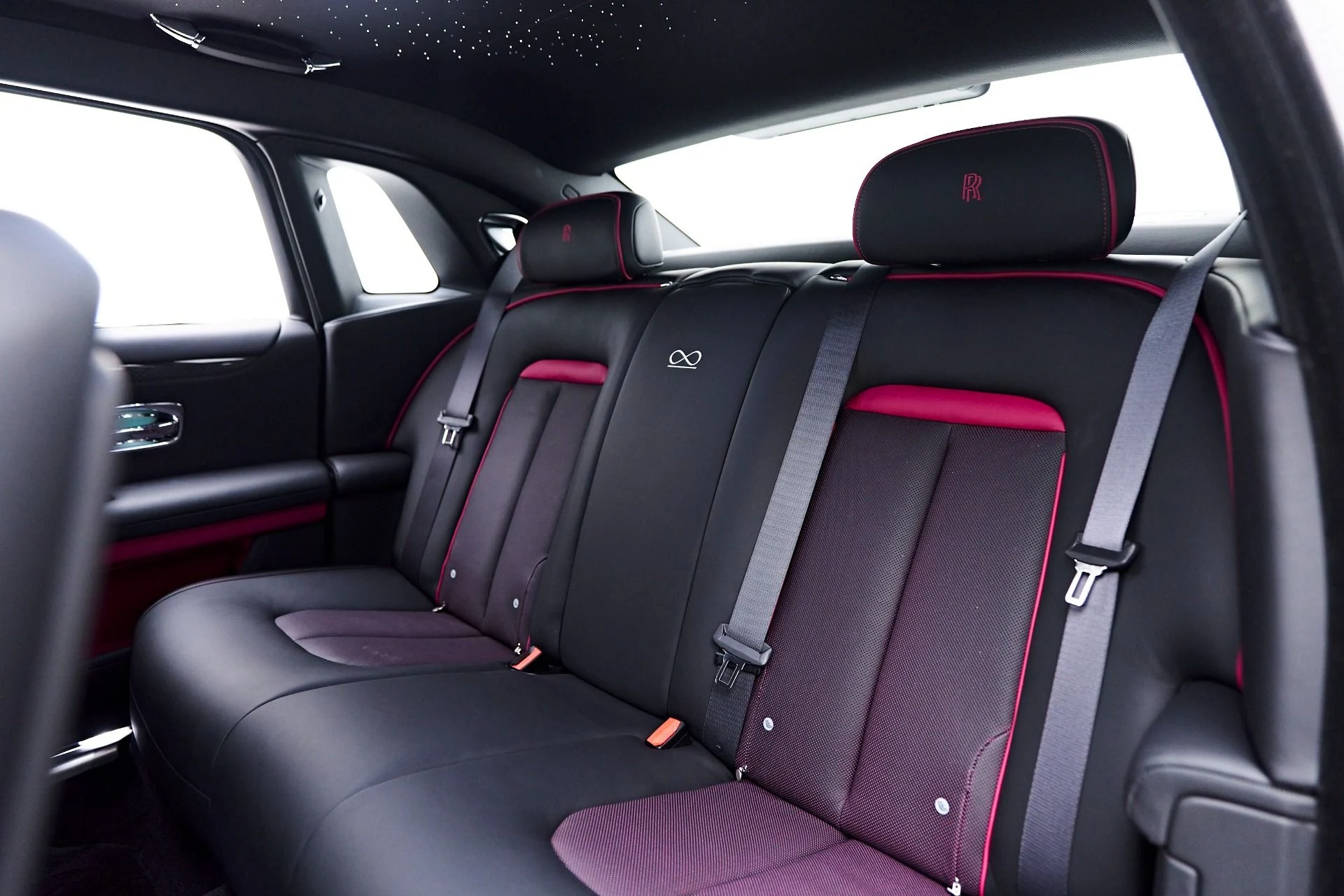 mph060_3912456502_Used_2024_Rolls_Royce_Ghost_Base_1750545559_58e3c26f8d