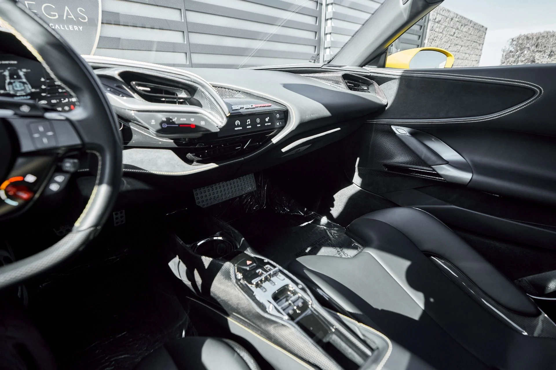 mph060_391750867_Used_2022_Ferrari_SF_90_Stradale_Base_1762462447_3eb6ecd6b2