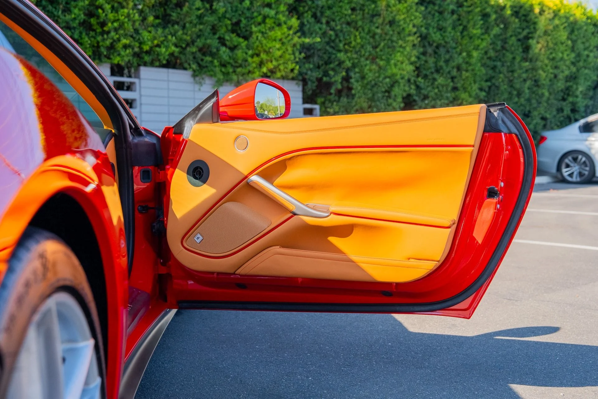 mph060_3975708184_Used_2017_Ferrari_F12berlinetta_1762288748_936144432b