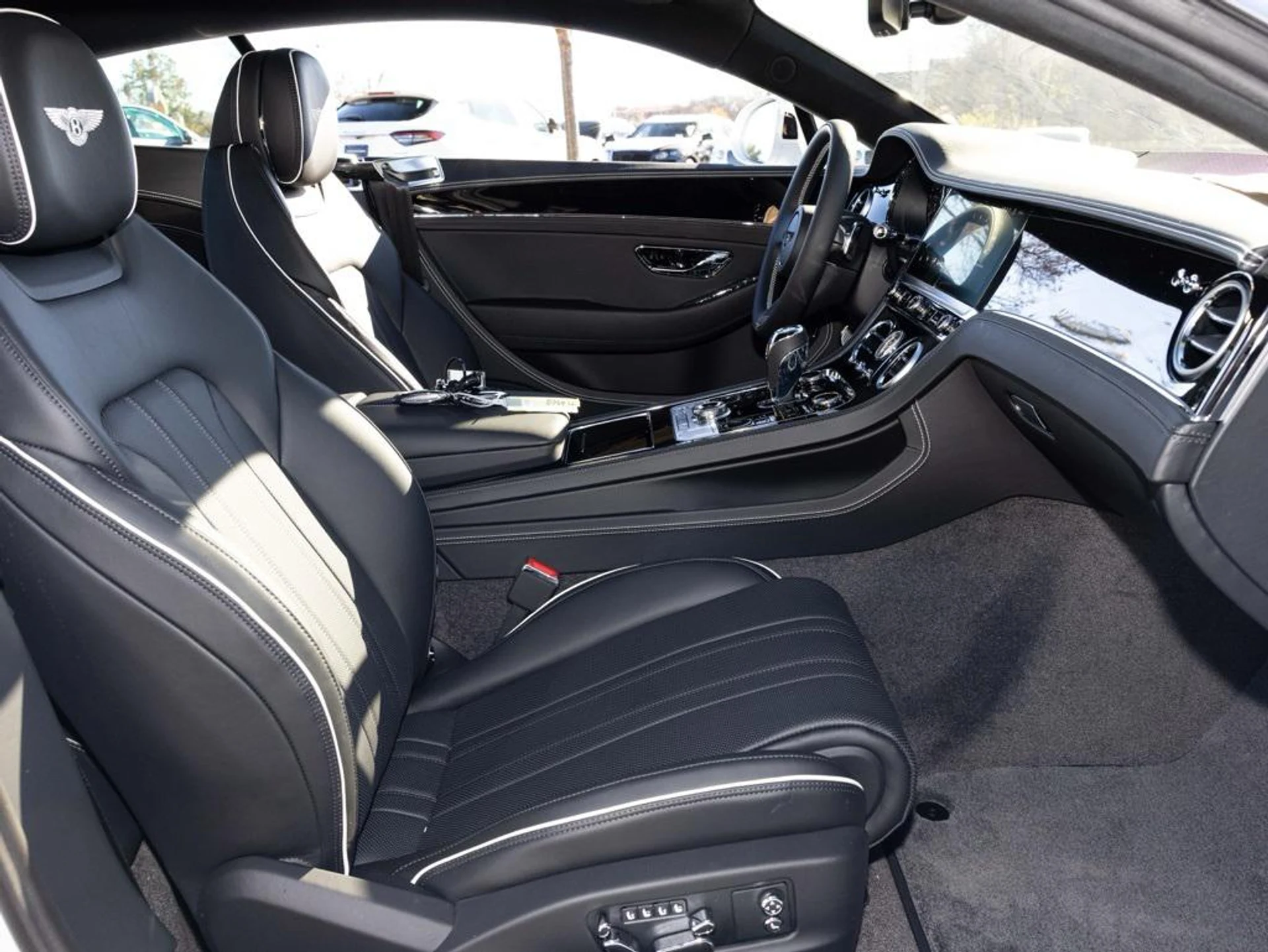 mph060_3999514750_477125130_692934d99b00833c2783f8ad_52745e3a24