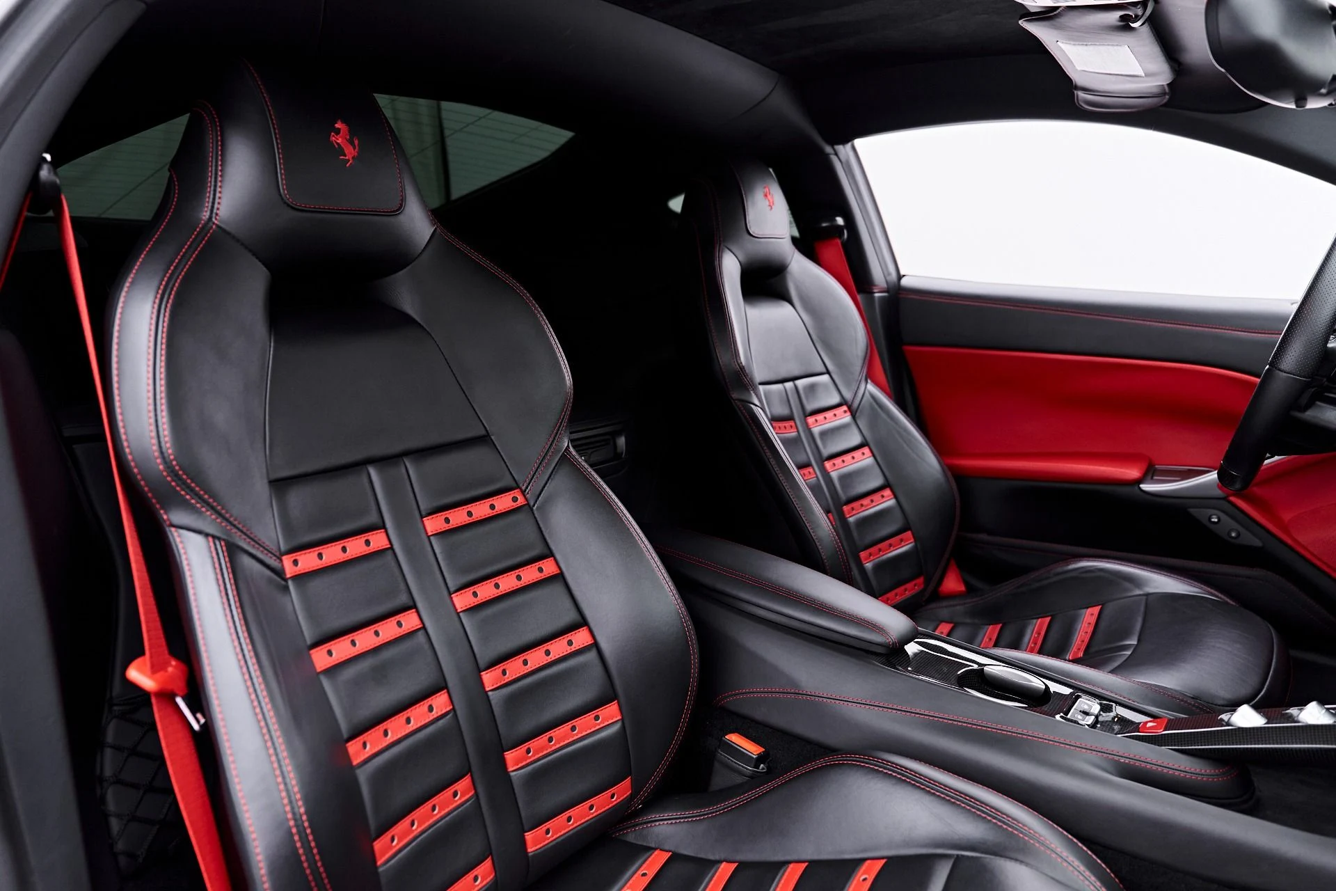 mph060_4040302543_Used_2016_Ferrari_F12_Berlinetta_1789434758_ff636e008a