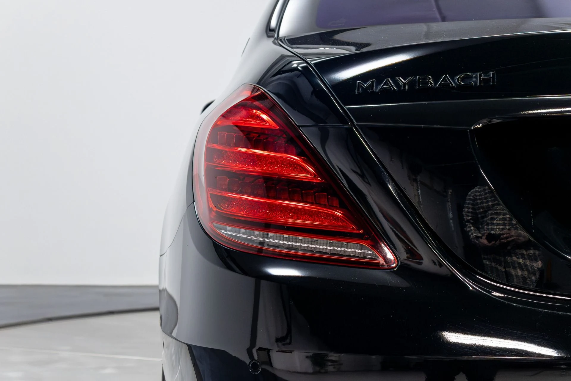 mph060_4050229622_Used_2020_Mercedes_Benz_S_Class_Maybach_S_650_1773874988_e76c38647b