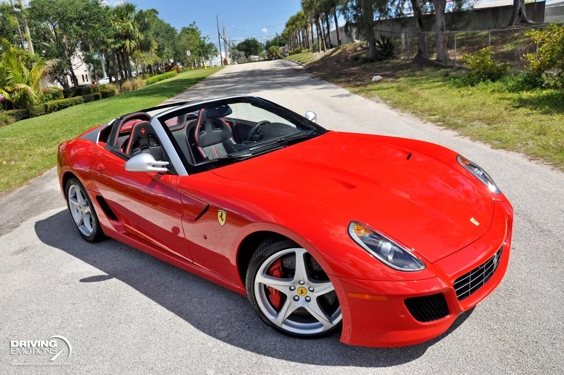 mph060_4058708999_438_p61_l_4f33f402f8