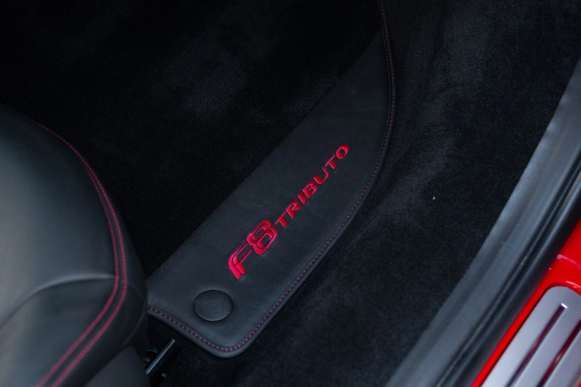 mph060_4068798308_Used_2022_Ferrari_F8_Tributo_1774670303_7c4dff23fb