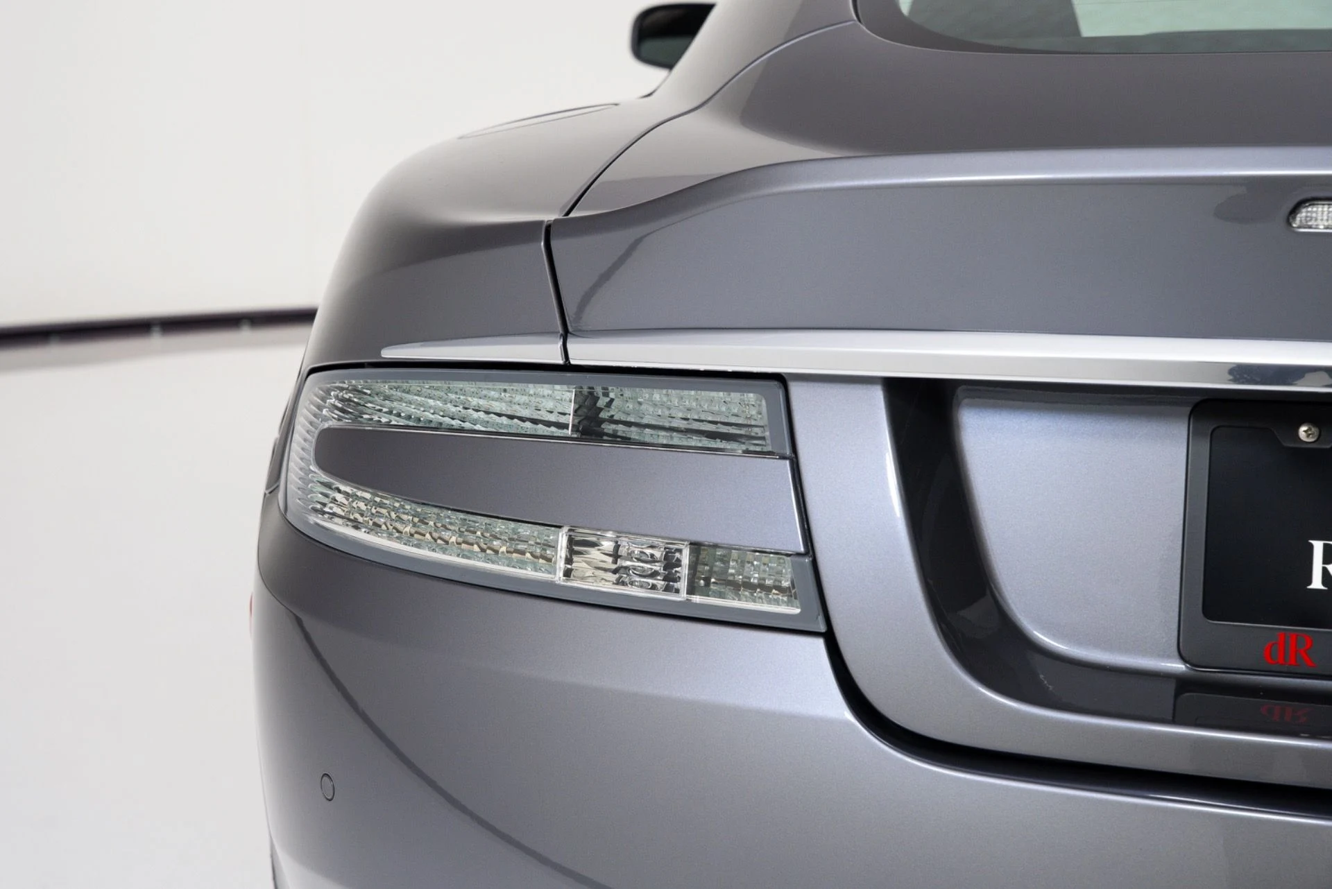 mph060_4083743540_Used_2009_Aston_Martin_DBS_V12_Manual_1782515507_d6020a9977