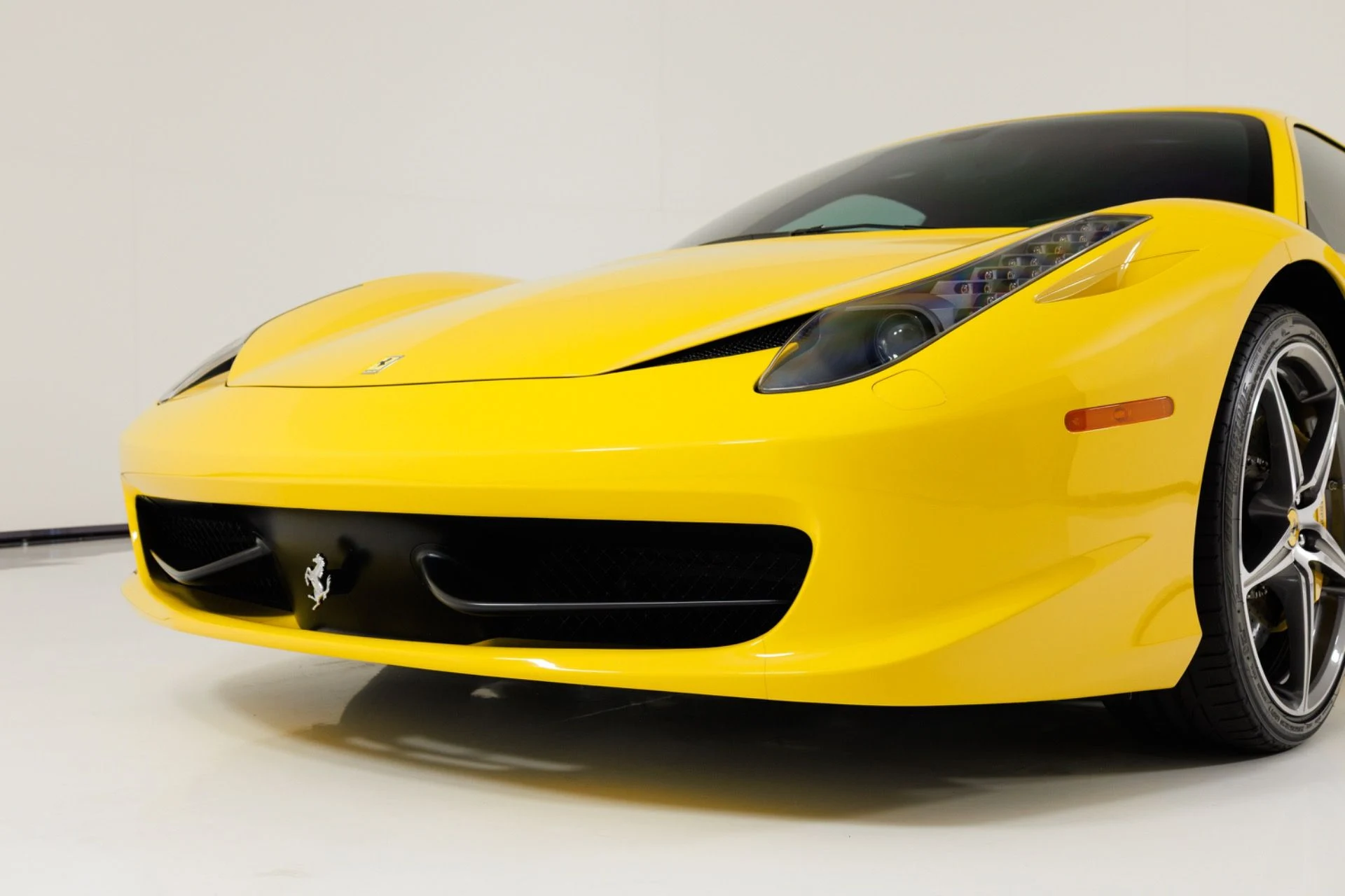 mph060_4091055616_Used_2011_Ferrari_458_Italia_1779137281_08eeedcb3d