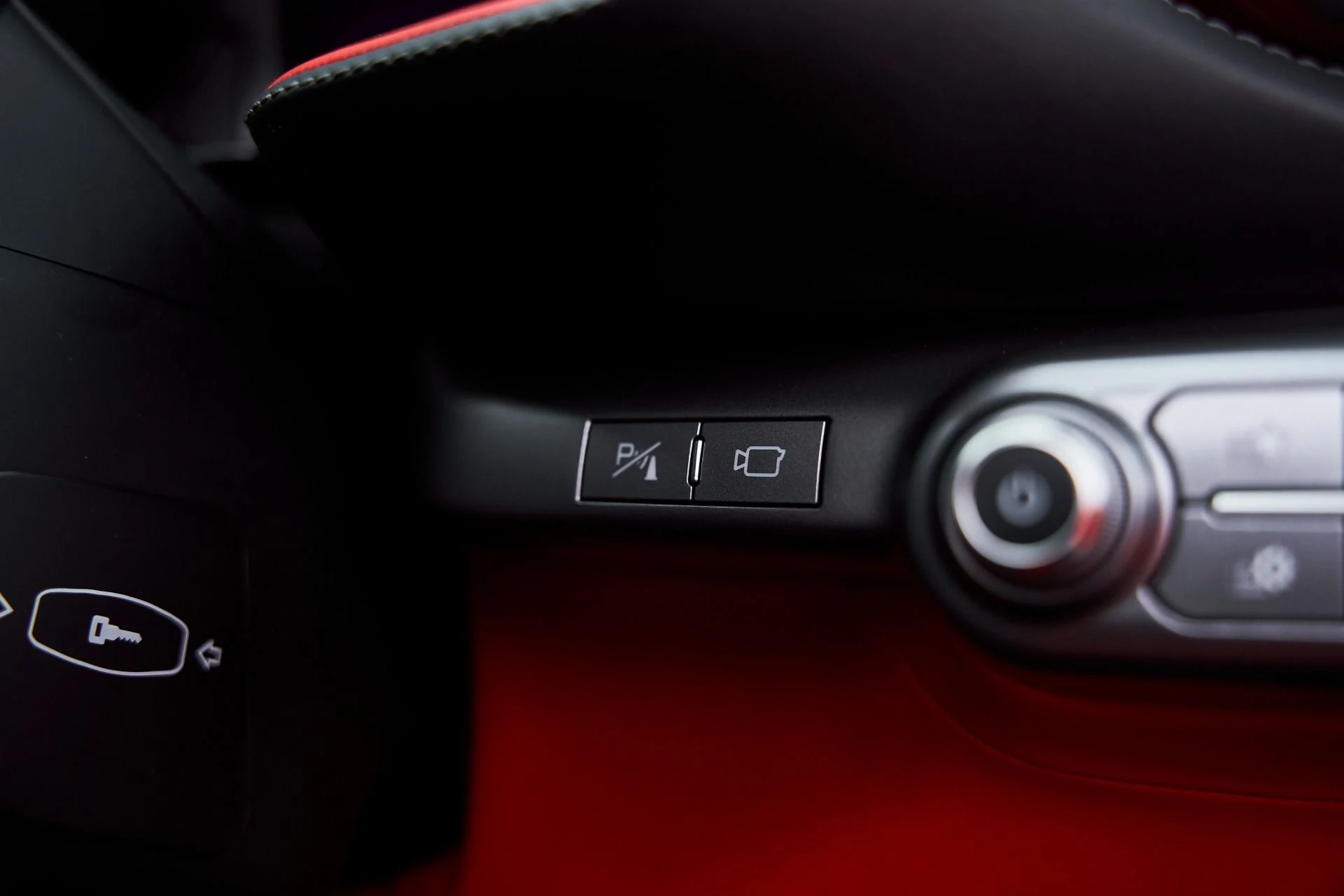 mph060_4112288015_Used_2022_Ferrari_812_GTS_Base_1770762775_3fd35182f8