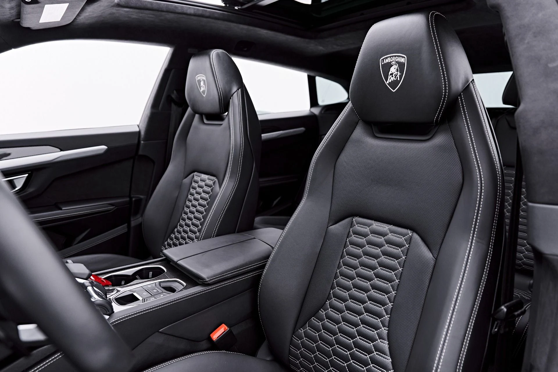 mph060_4145260022_Used_2021_Lamborghini_Urus_1787967152_6cb5468a67