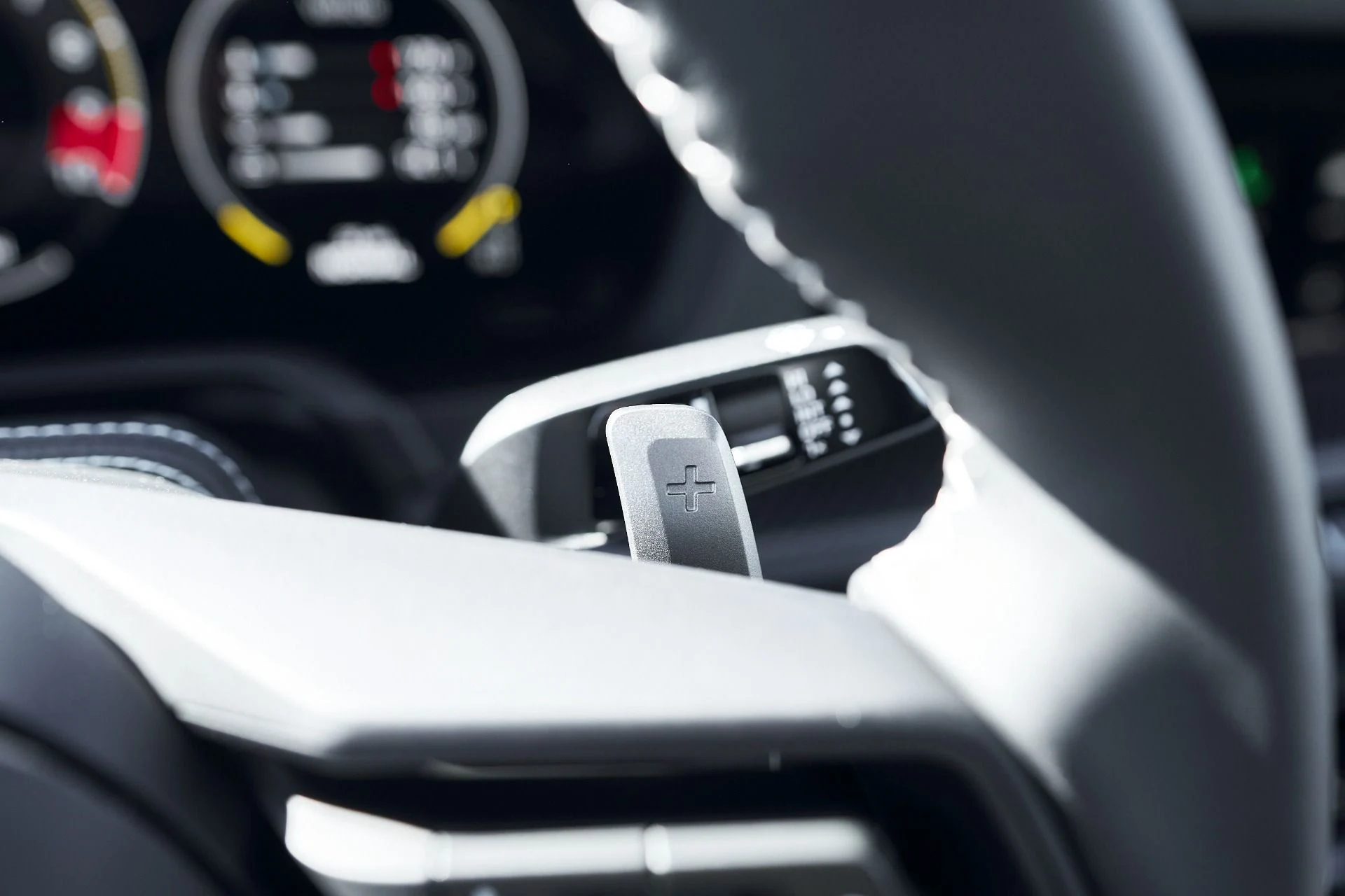 mph060_4147334600_Used_2025_Porsche_911_GT_3_1760570065_62978d26bc