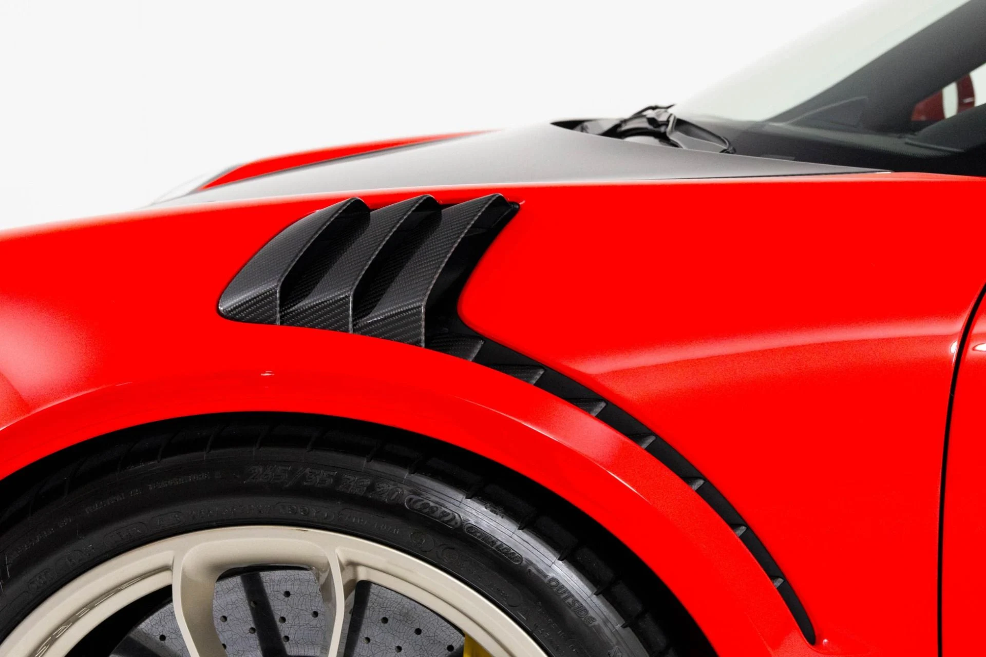 mph060_4195118187_Used_2019_Porsche_911_GT_2_RS_1761868504_b69da5de3b