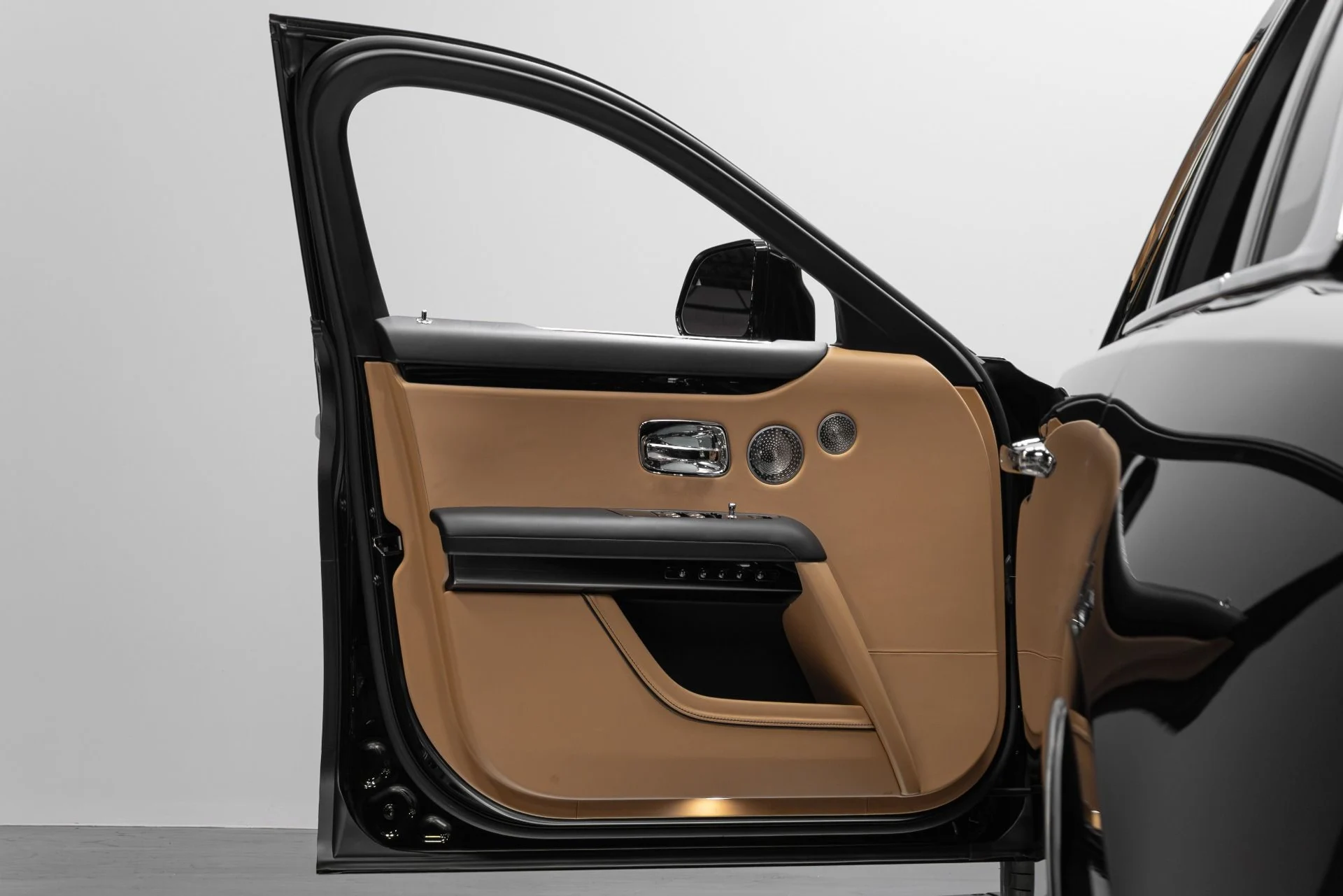 mph060_4250027146_Used_2022_Rolls_Royce_Ghost_1767138760_53e9d445a7