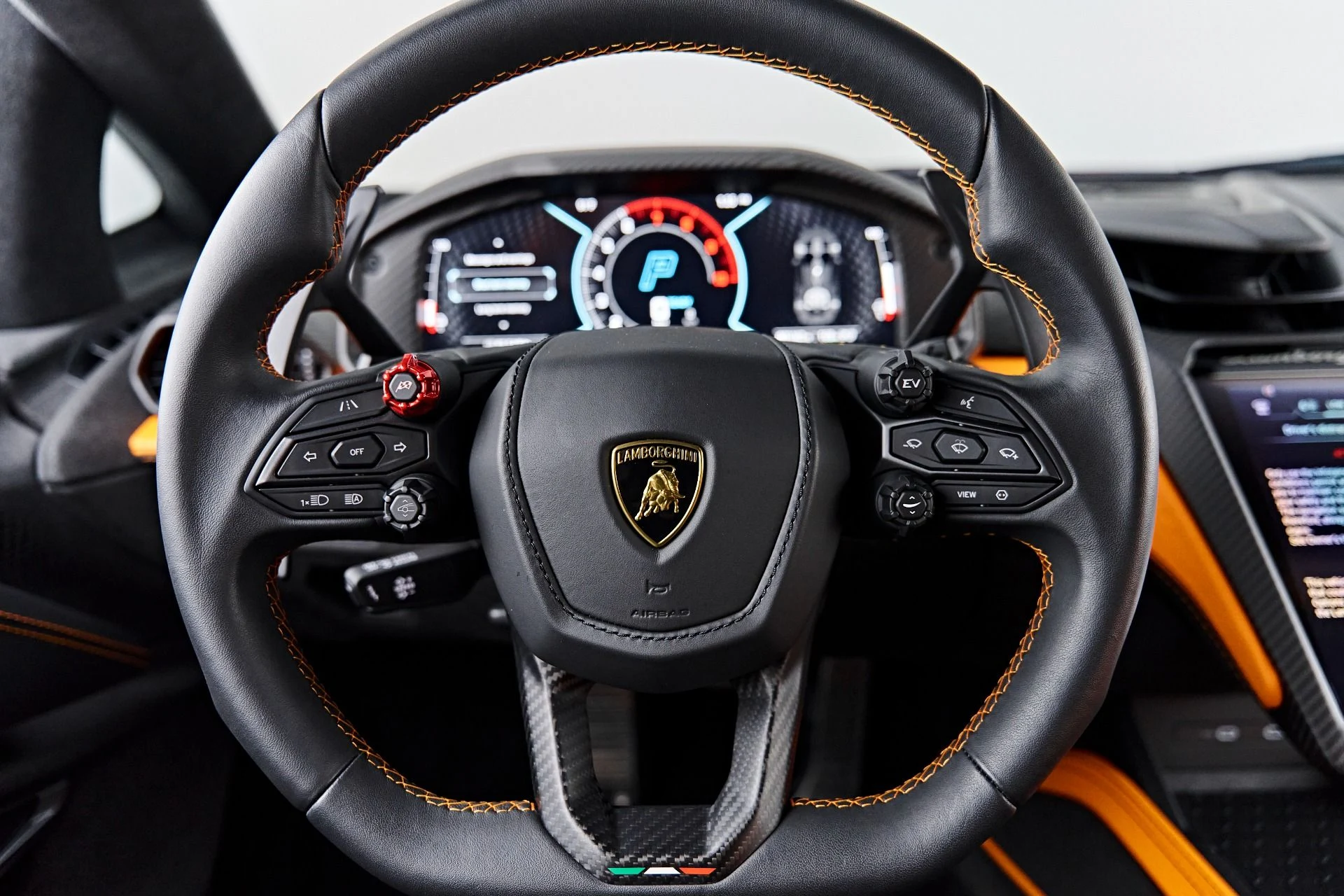 mph060_463946830_Used_2024_Lamborghini_Revuelto_Base_1789623478_4e5d5b0c4e