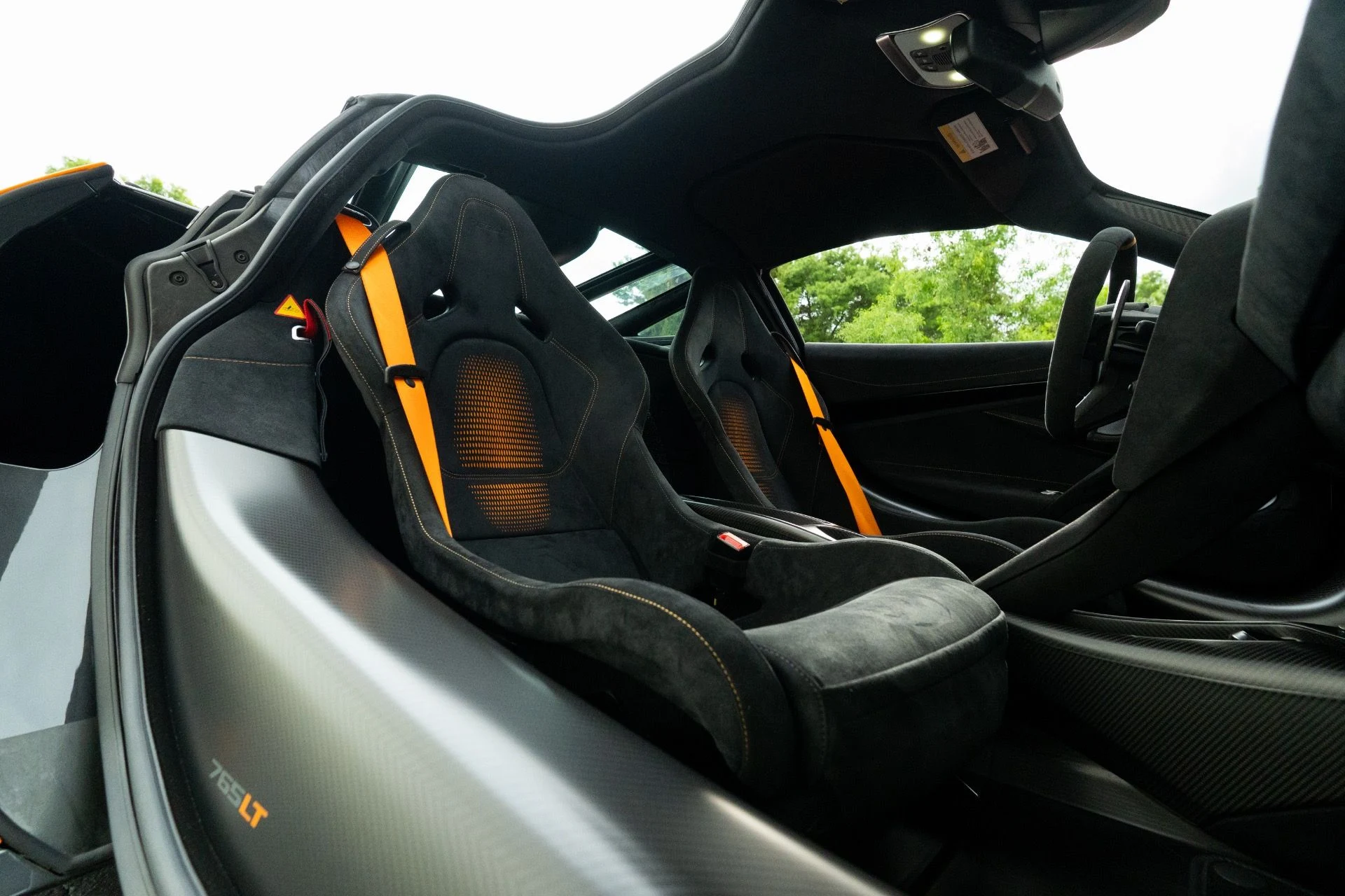 mph060_465943520_Used_2021_Mc_Laren_765_LT_1757087774_31bc342372