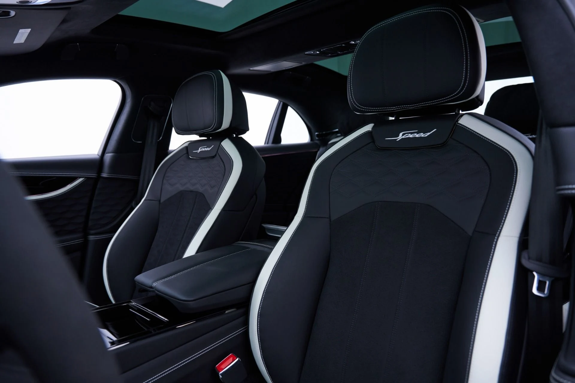 mph060_496911670_Used_2025_Bentley_Flying_Spur_Speed_1793037880_e243243a28