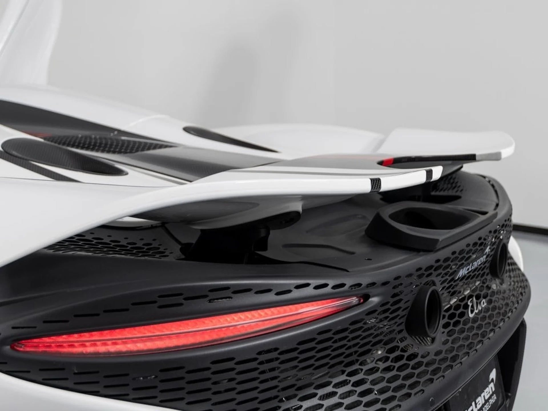 mph060_517429552_f4f24987bcbe714729bc69fc3ca22343x_6d51d77917