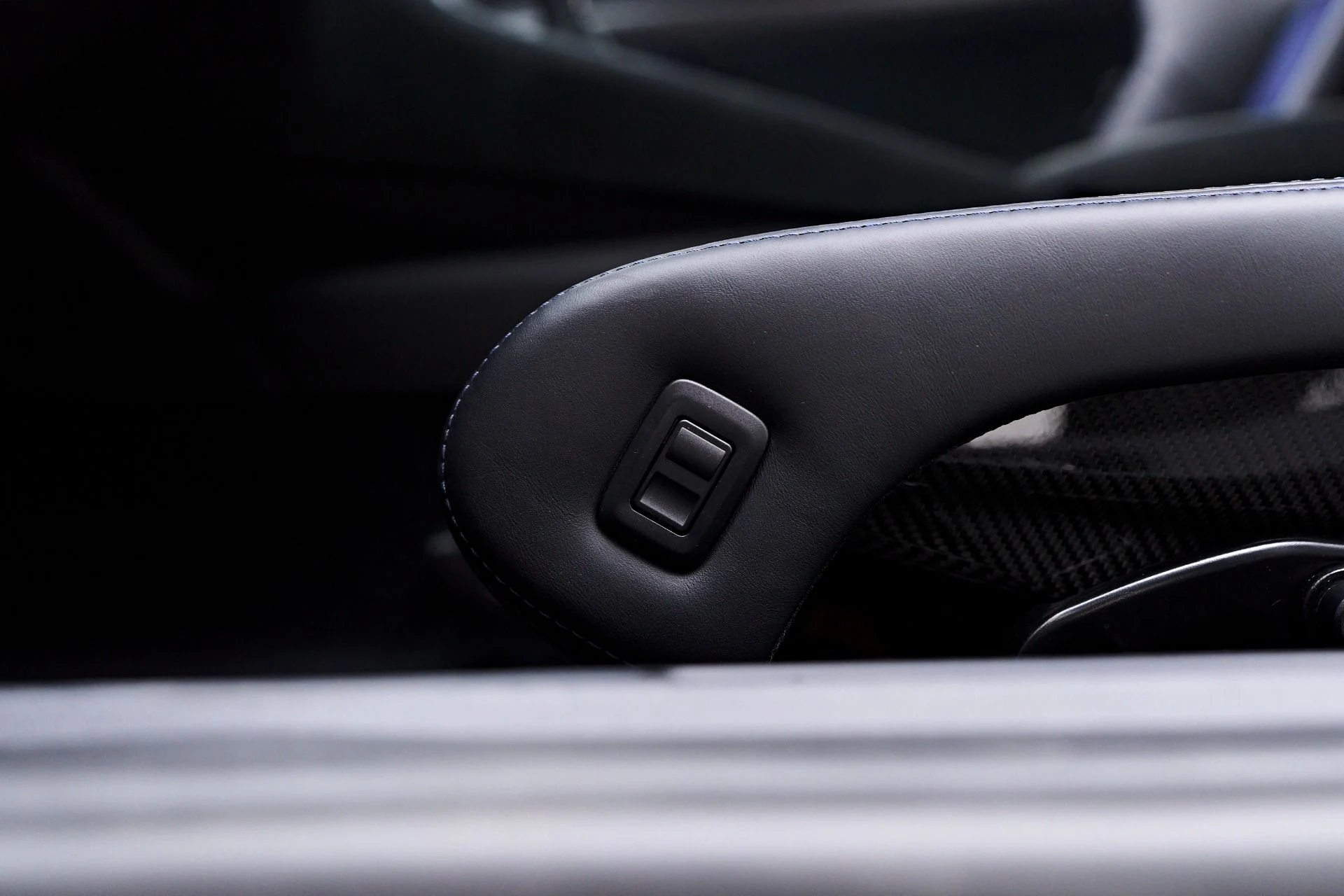 mph060_561421957_Used_2025_Porsche_718_Cayman_GT_4_RS_1754674090_ee86c0d1f9