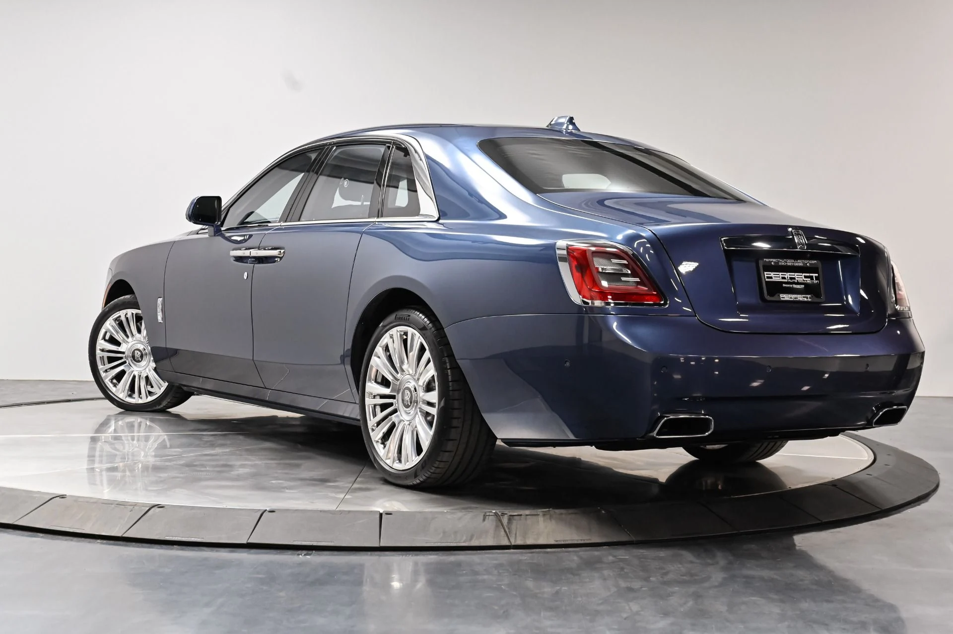 mph060_579178732_Used_2021_Rolls_Royce_Ghost_Base_1788893206_47513e243f