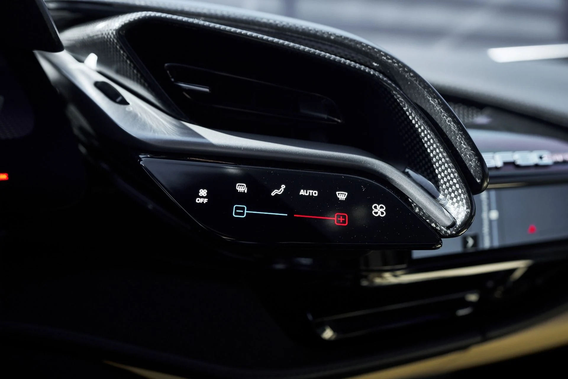 mph060_589548591_Used_2022_Ferrari_SF_90_Stradale_Base_1760227022_0b01389ab8