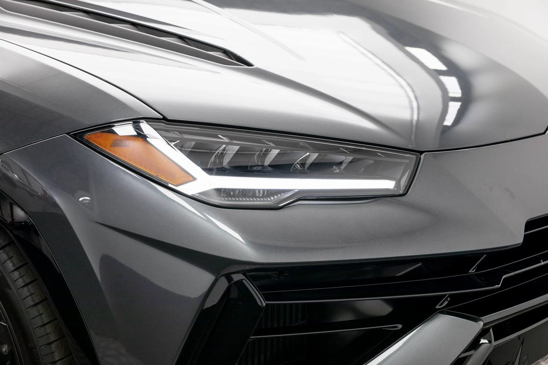 mph060_608845813_61_4e9f728109