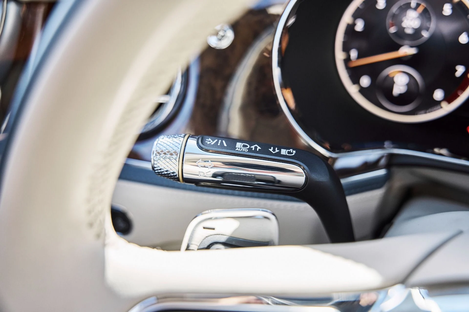 mph060_609360102_Used_2022_Bentley_Flying_Spur_W12_1781229073_707b3da9dd