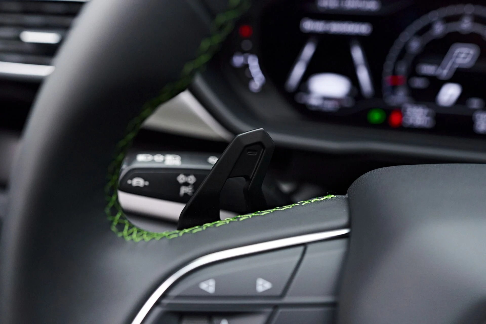mph060_612299589_Used_2023_Lamborghini_Urus_S_1692657144_b395fc1444