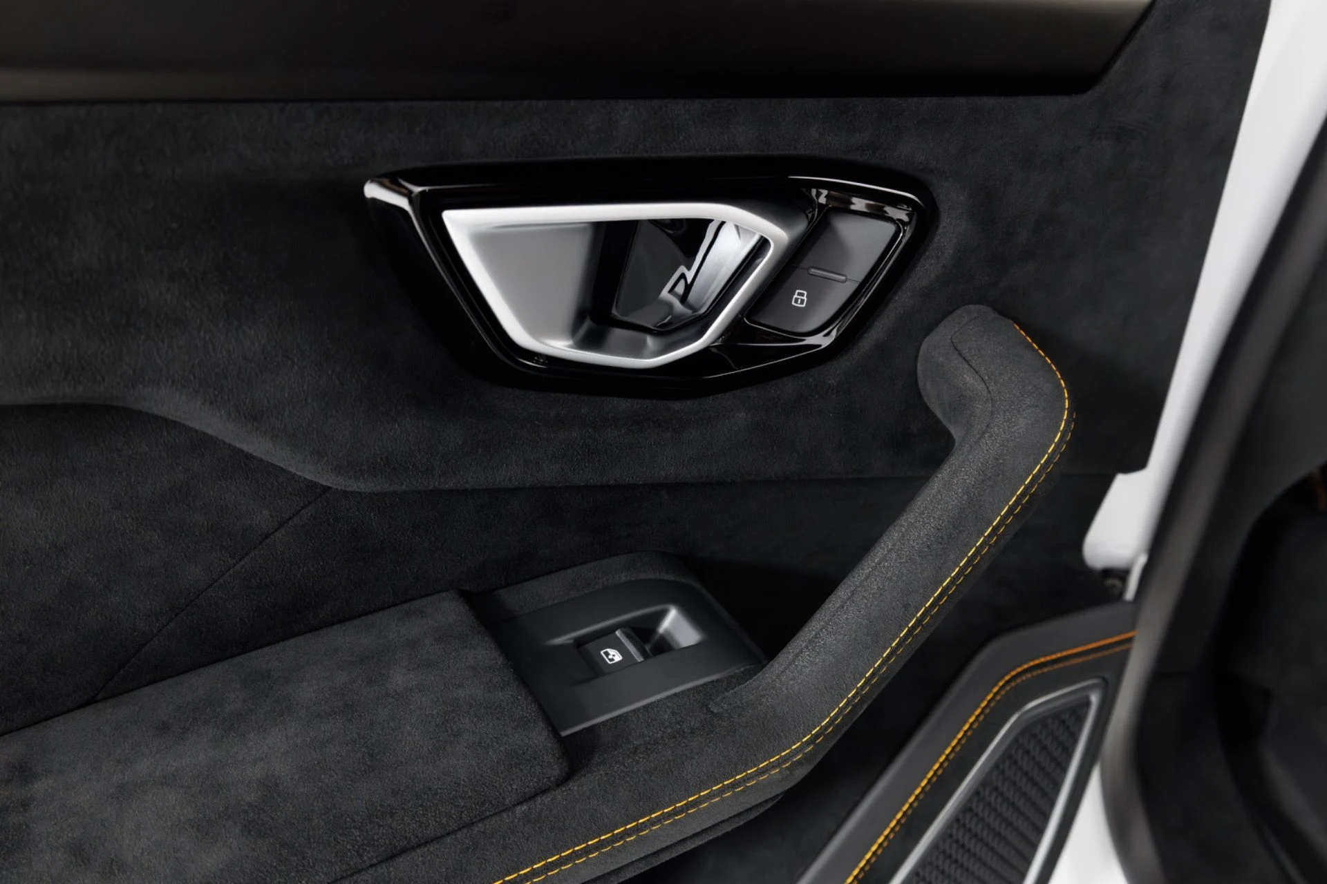 mph060_692223077_Used_2024_Lamborghini_Urus_Performante_1780601150_c116d6bdb1