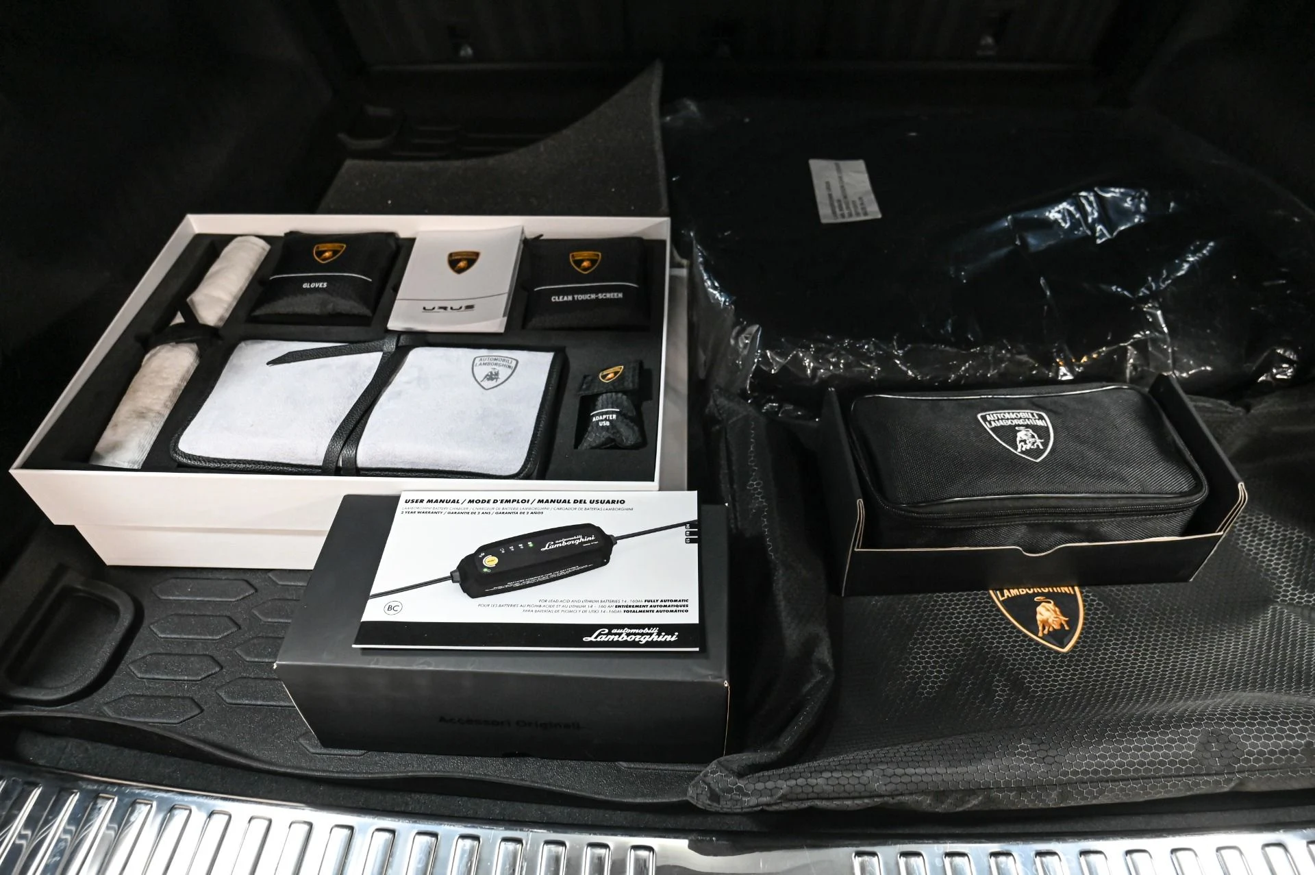 mph060_695286876_Used_2020_Lamborghini_Urus_1770313419_91d763a23b