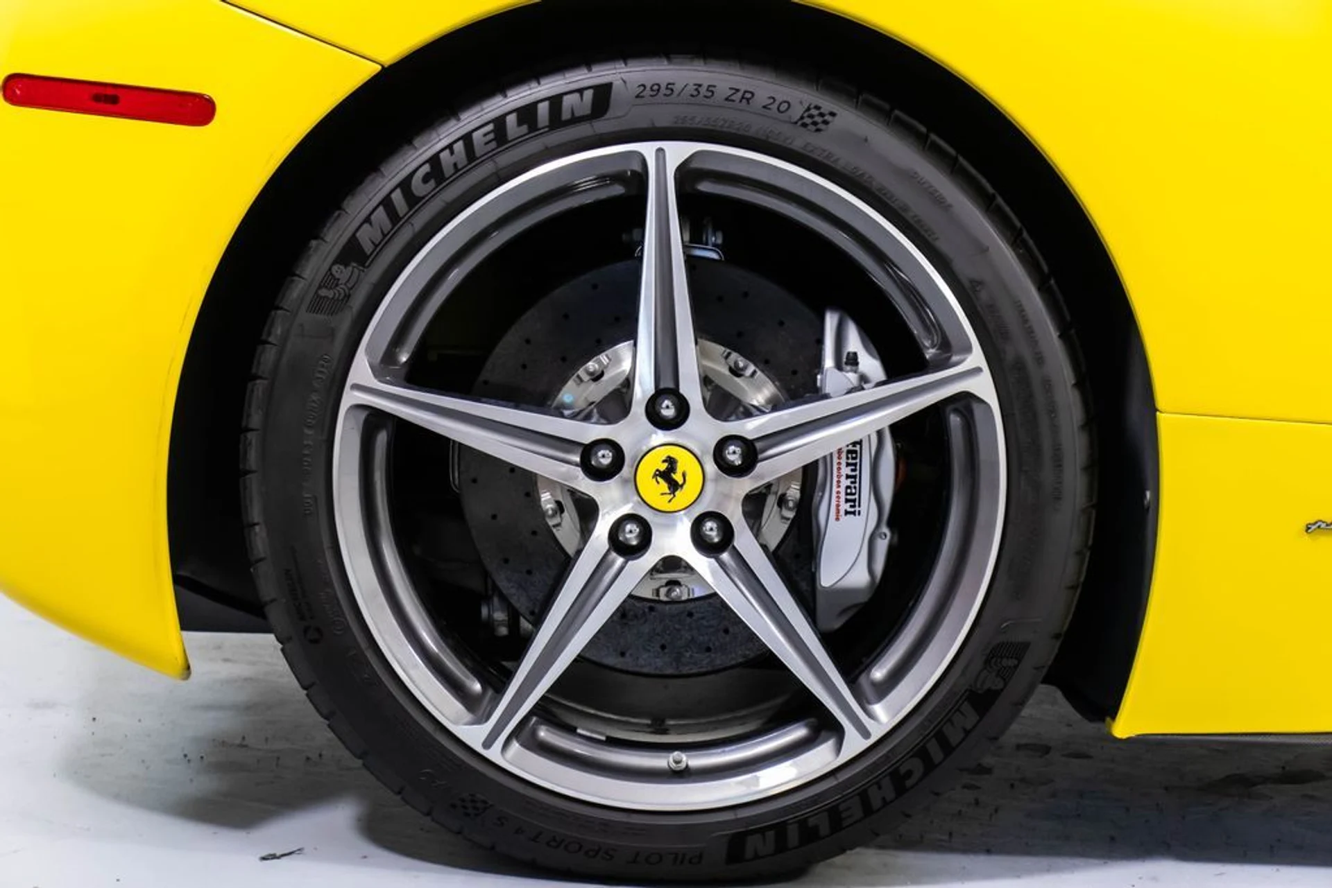 mph060_697681784_6a607ee51cf09de60b0c09e2f6b64e9ex_1a081fb174