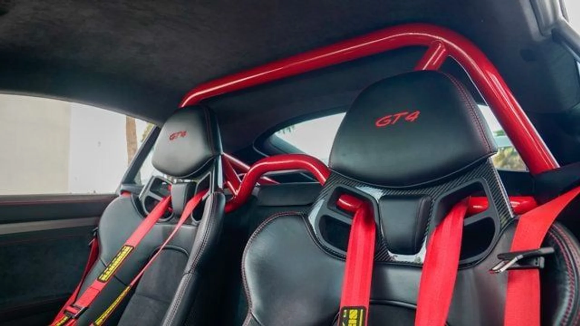 mph060_700728329_used_2020_porsche_718_cayman_gt4coupe_14354_22875819_61_640_b03d56264e