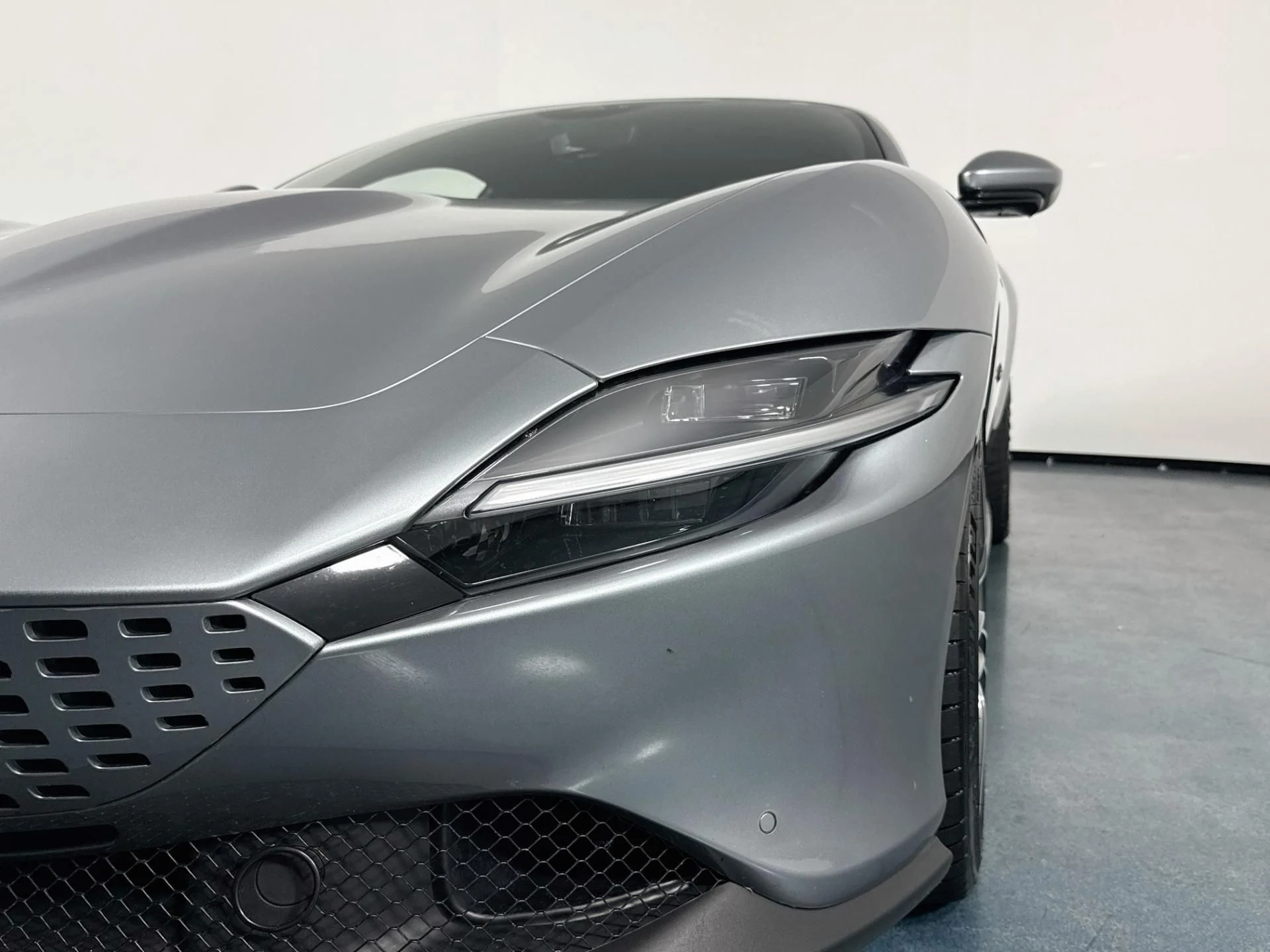 mph060_712574140_Used_2021_Ferrari_Roma_1787957291_10b21efe17