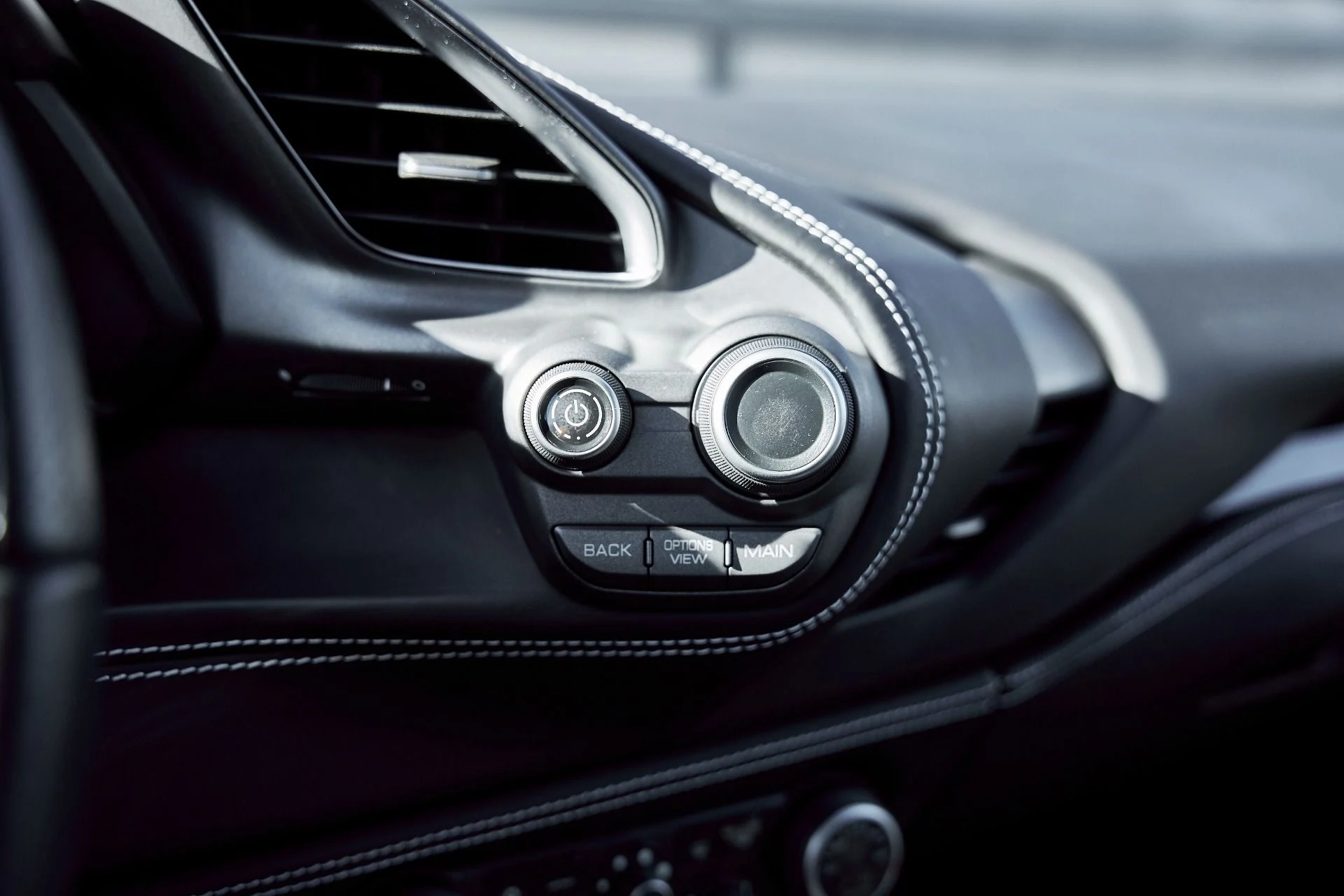 mph060_734947335_Used_2017_Ferrari_488_GTB_1768271220_1e72ba86f7