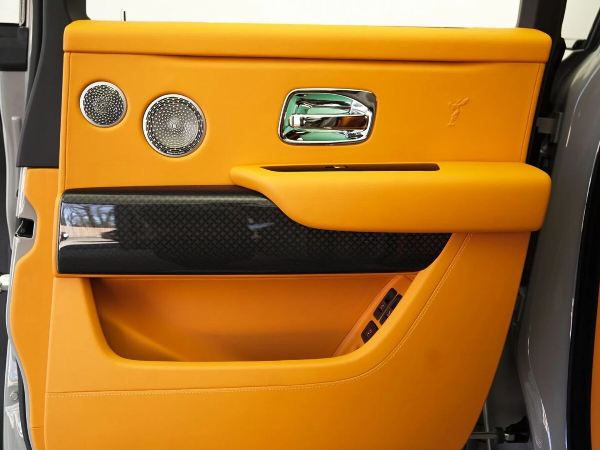 mph060_741304403_v76vb2i1fwcg7ekkhqcrbp5bmn21_f5d7eb3ba4