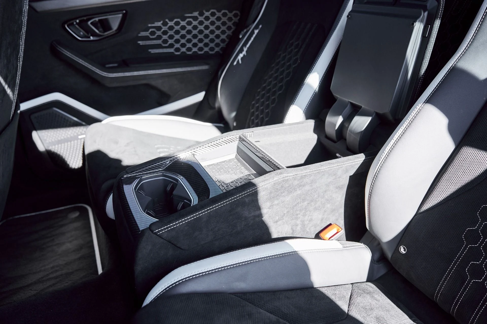 mph060_743162827_Used_2024_Lamborghini_Urus_Performante_1767668052_10f21fc62b