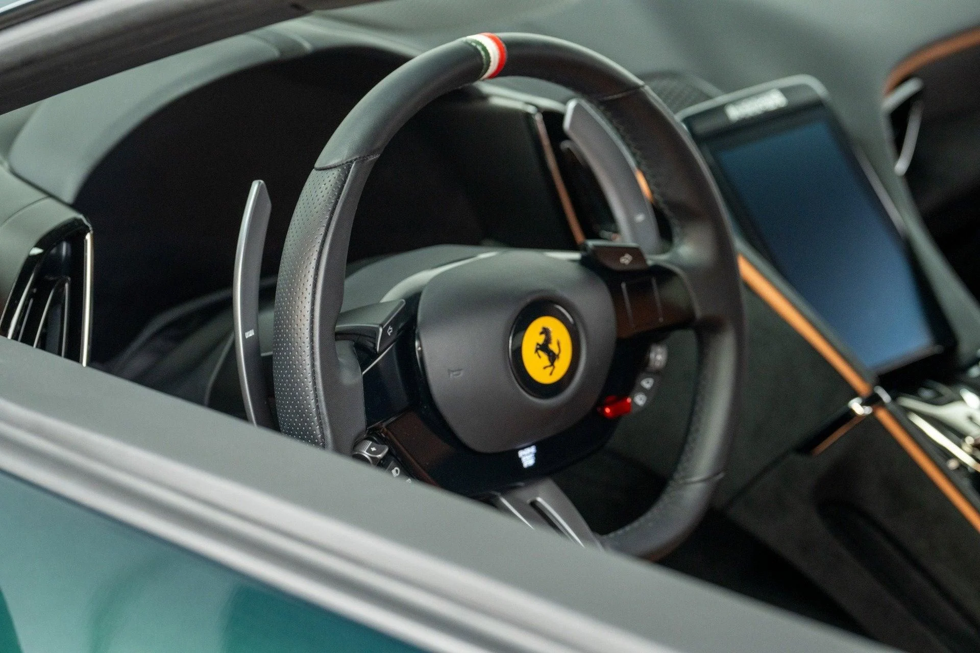 mph060_749590915_Used_2022_Ferrari_Roma_1777382898_044d7a7082