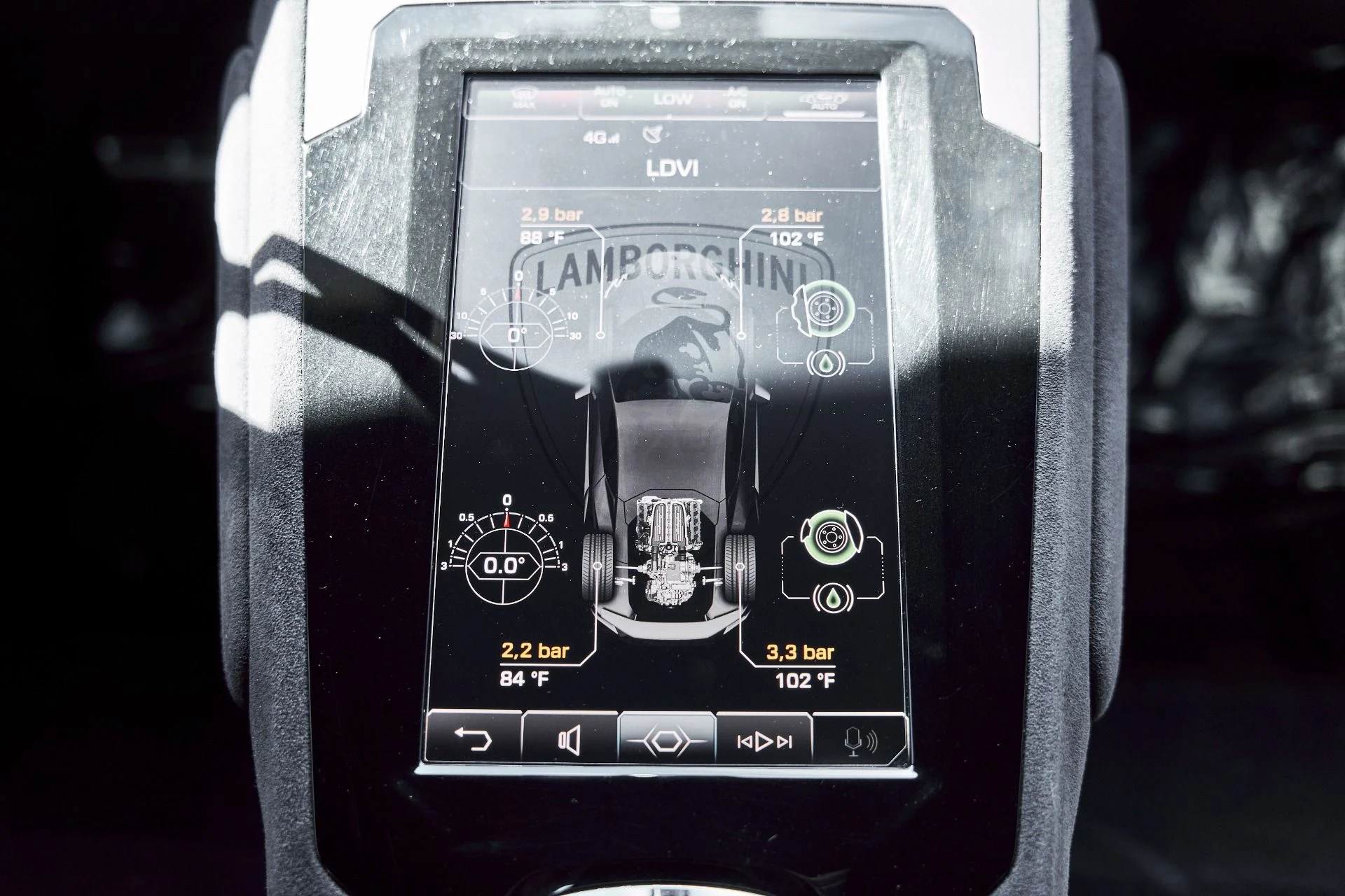 mph060_78244845_Used_2023_Lamborghini_Huracan_Tecnica_Base_1777013782_72537953a3