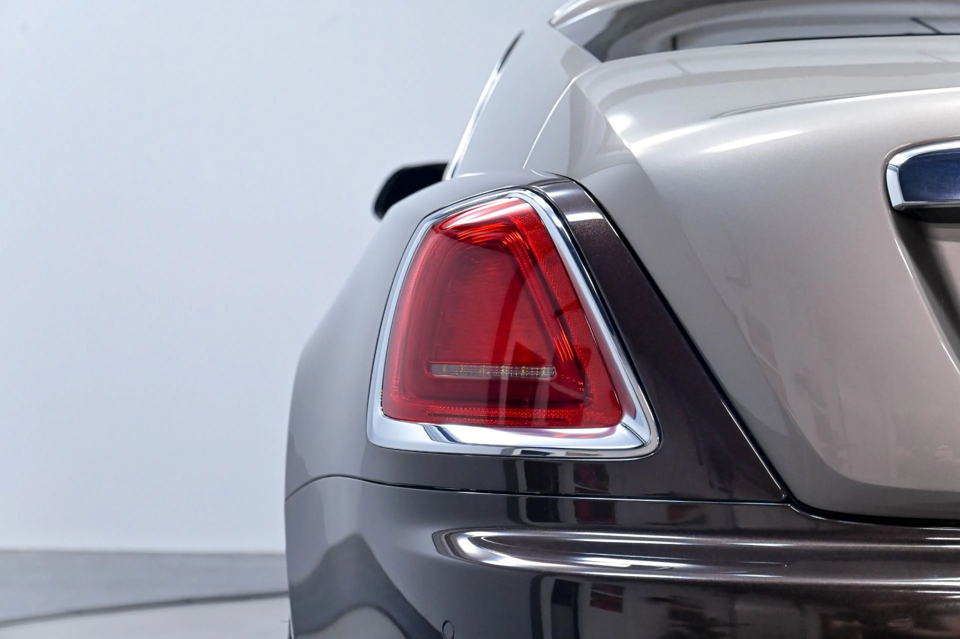 mph060_783733193_Used_2014_Rolls_Royce_Wraith_1783020984_00e8278993