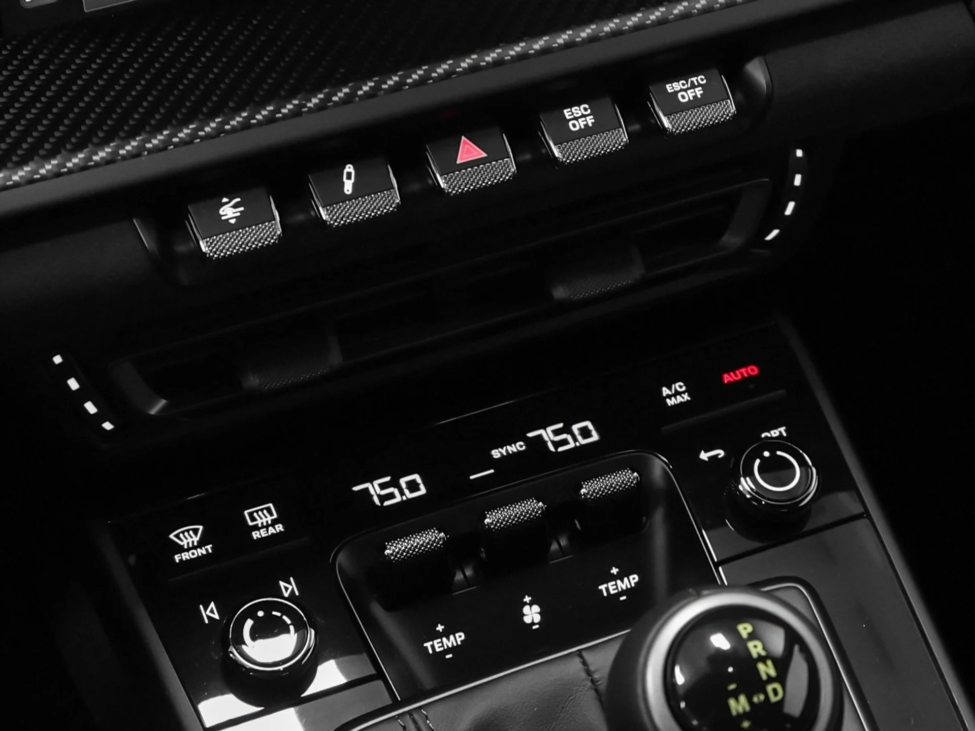 mph060_796396933_61_9cf5071e02