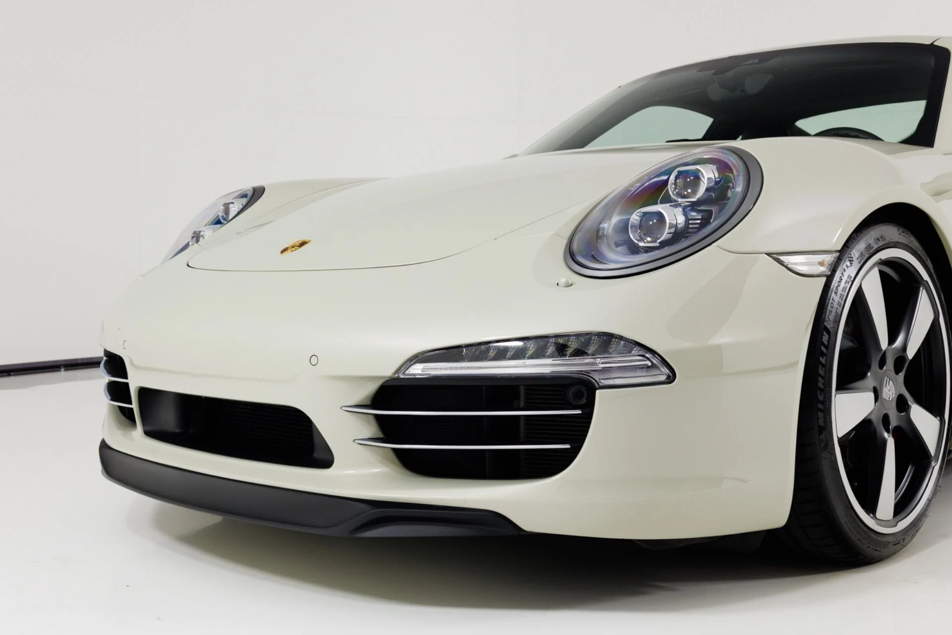 mph060_7971234_Used_2014_Porsche_911_Carrera_S_1781907468_e1e6d9bd17