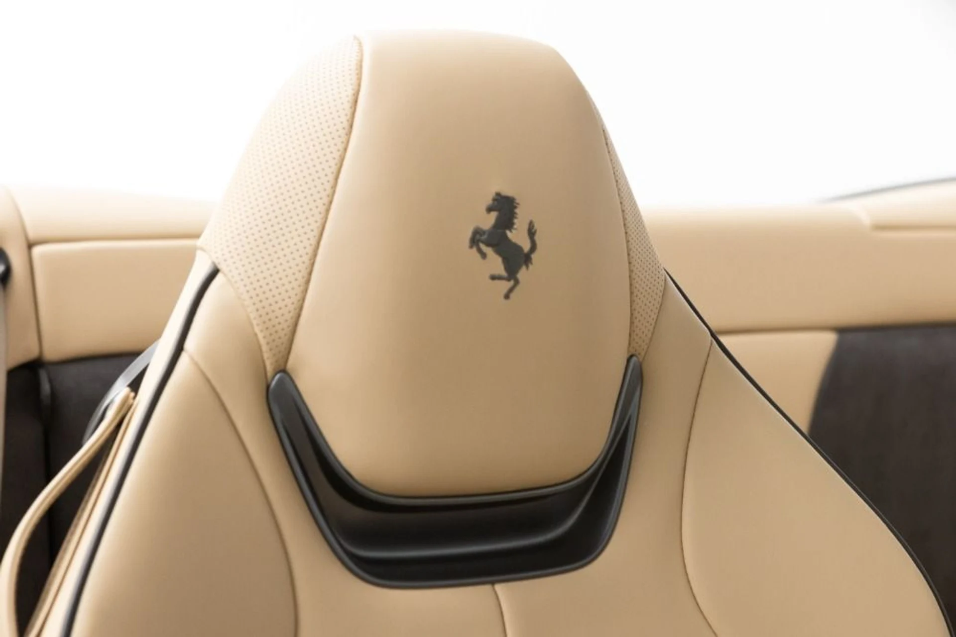 mph060_811545564_Used_2019_Ferrari_Portofino_4887b7819c