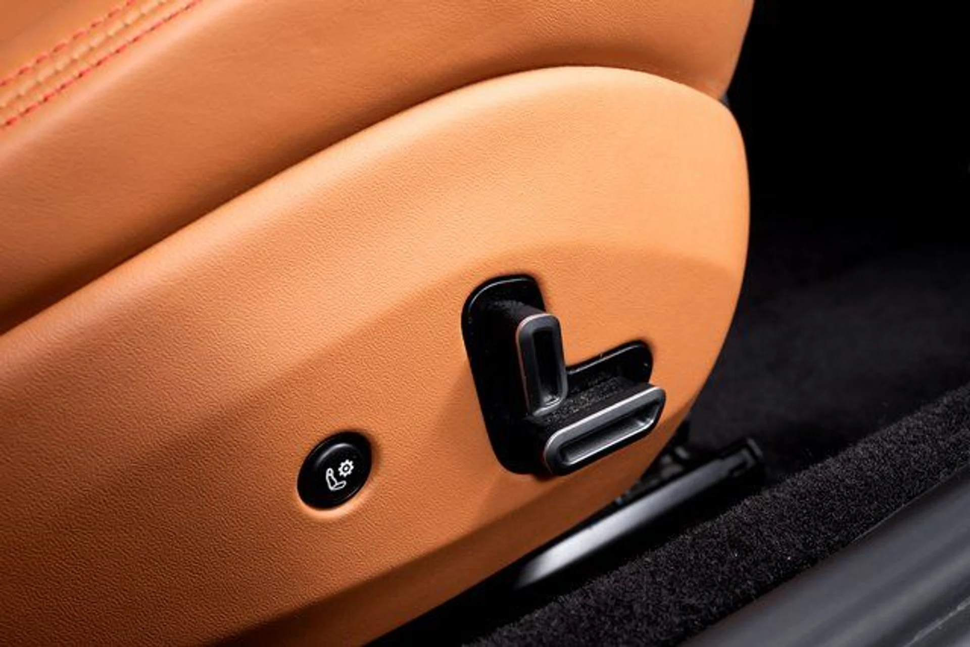 mph060_844660997_c0ed171e0d88a16afa78cb3a9528faf6x_3f70783e8b