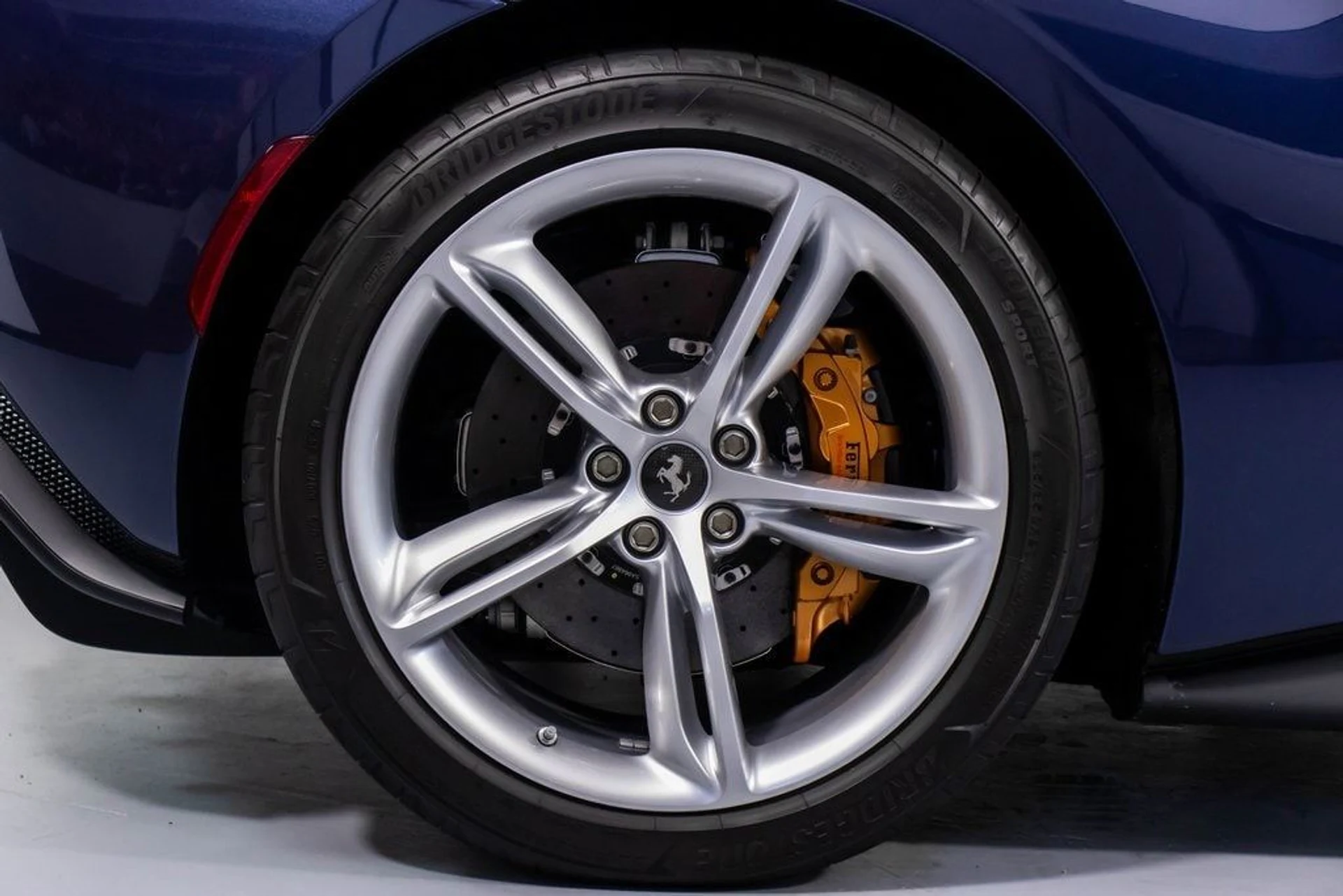 mph060_885803107_32c2e9710a3d85e4b707dcc6f557f75dx_4c55b4e579