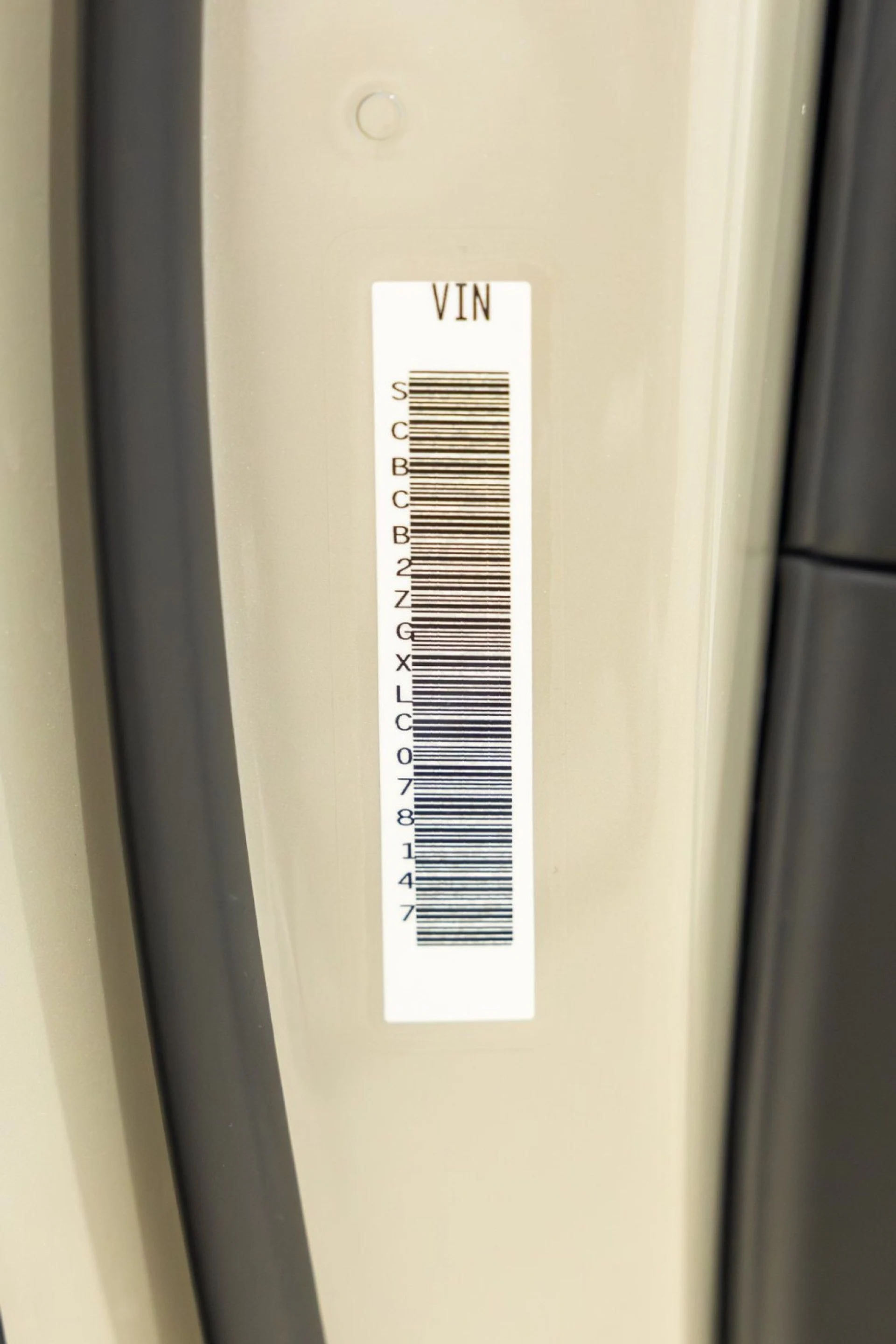 mph060_893709049_y_Q_5b52fc9372