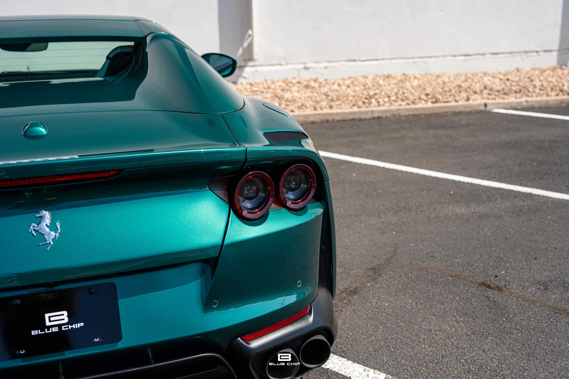mph060_899830455_6a6130095c82e5c57eaab5e1_23798_202022_20_Ferrari_20812_20_GTS_20_Verde_20_British_61_e7b7a6bbc5