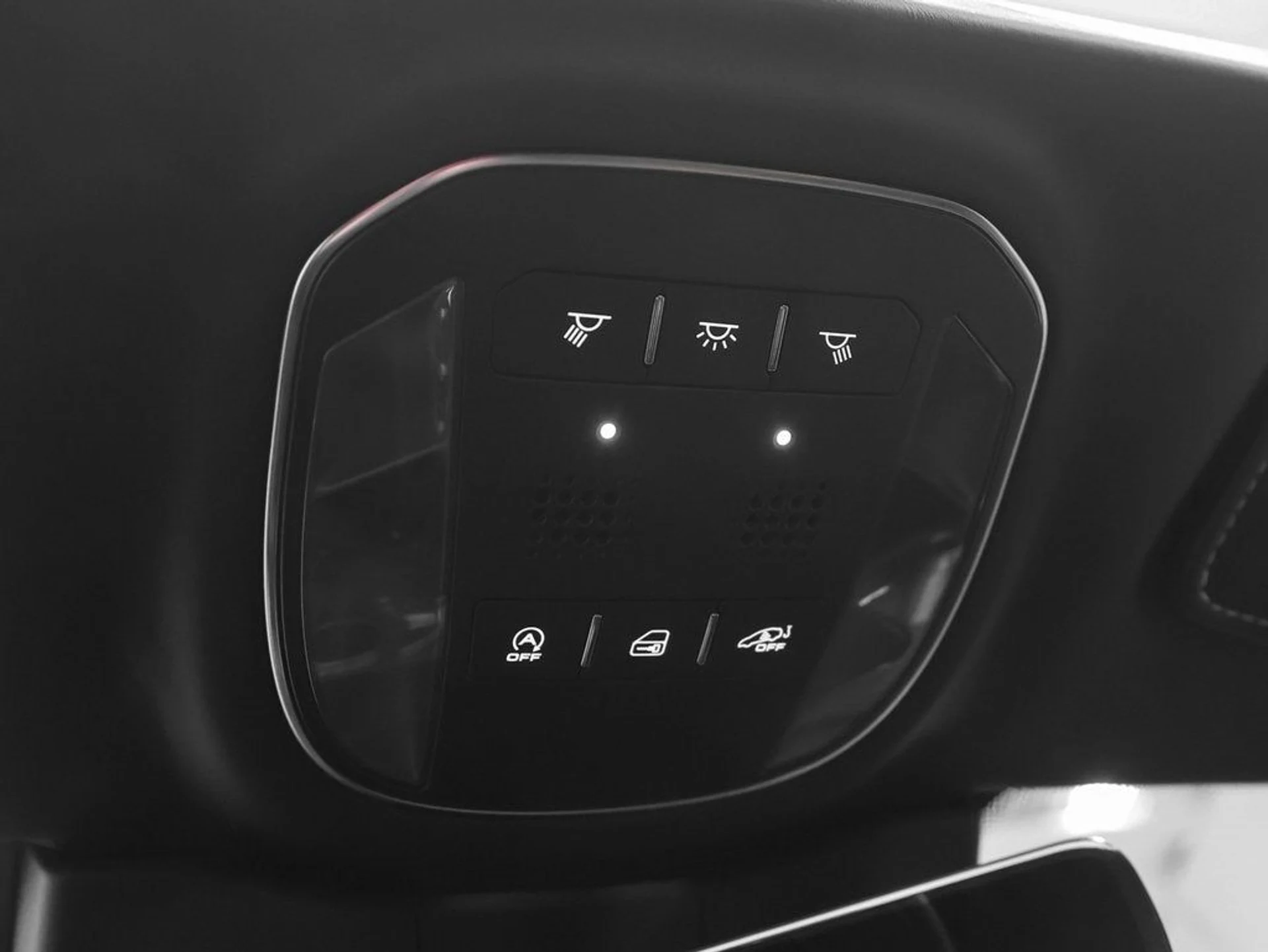 mph060_901196211_61_a32c5fb750