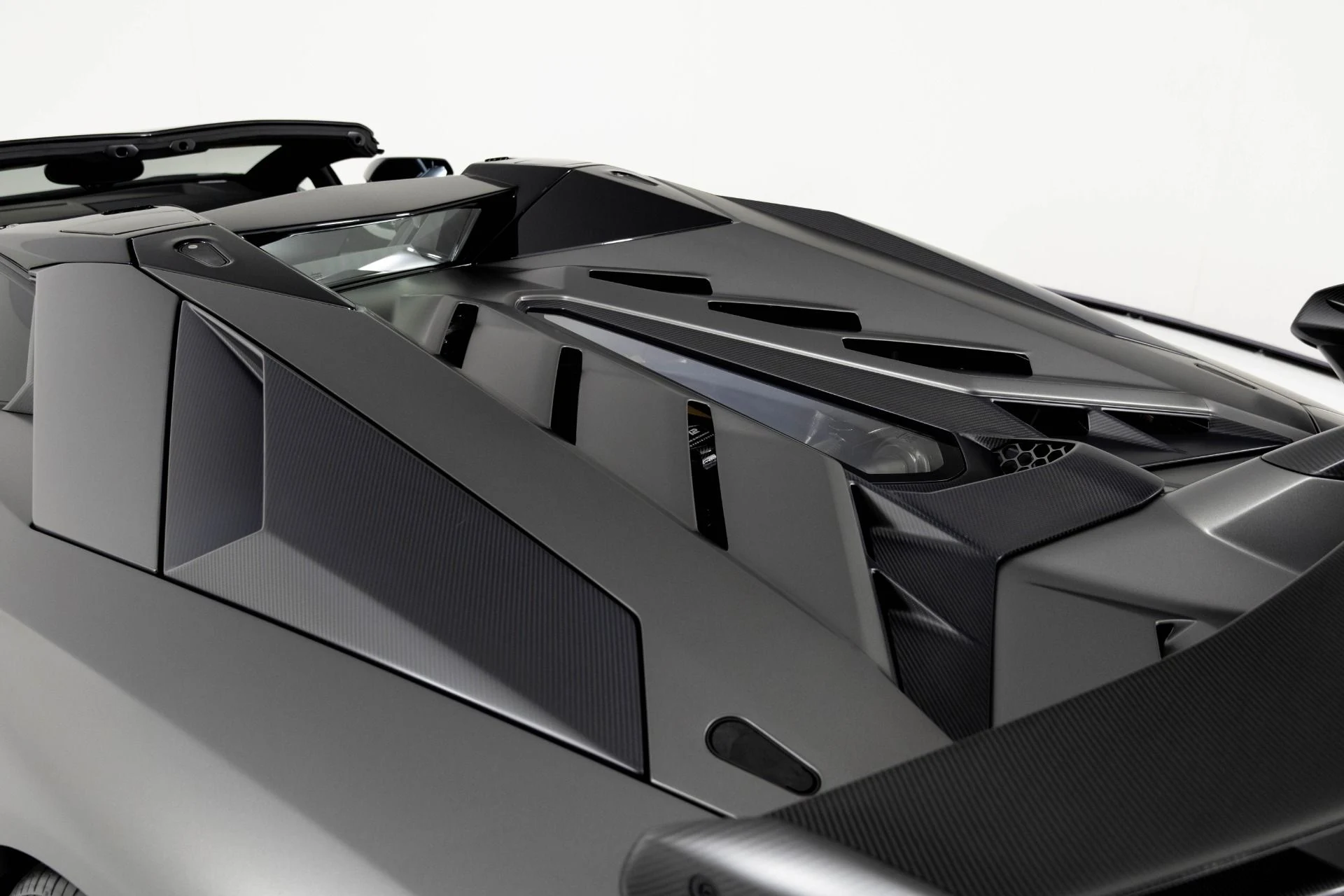 mph060_90627518_Used_2020_Lamborghini_Aventador_SVJ_1759430156_58a620e31e