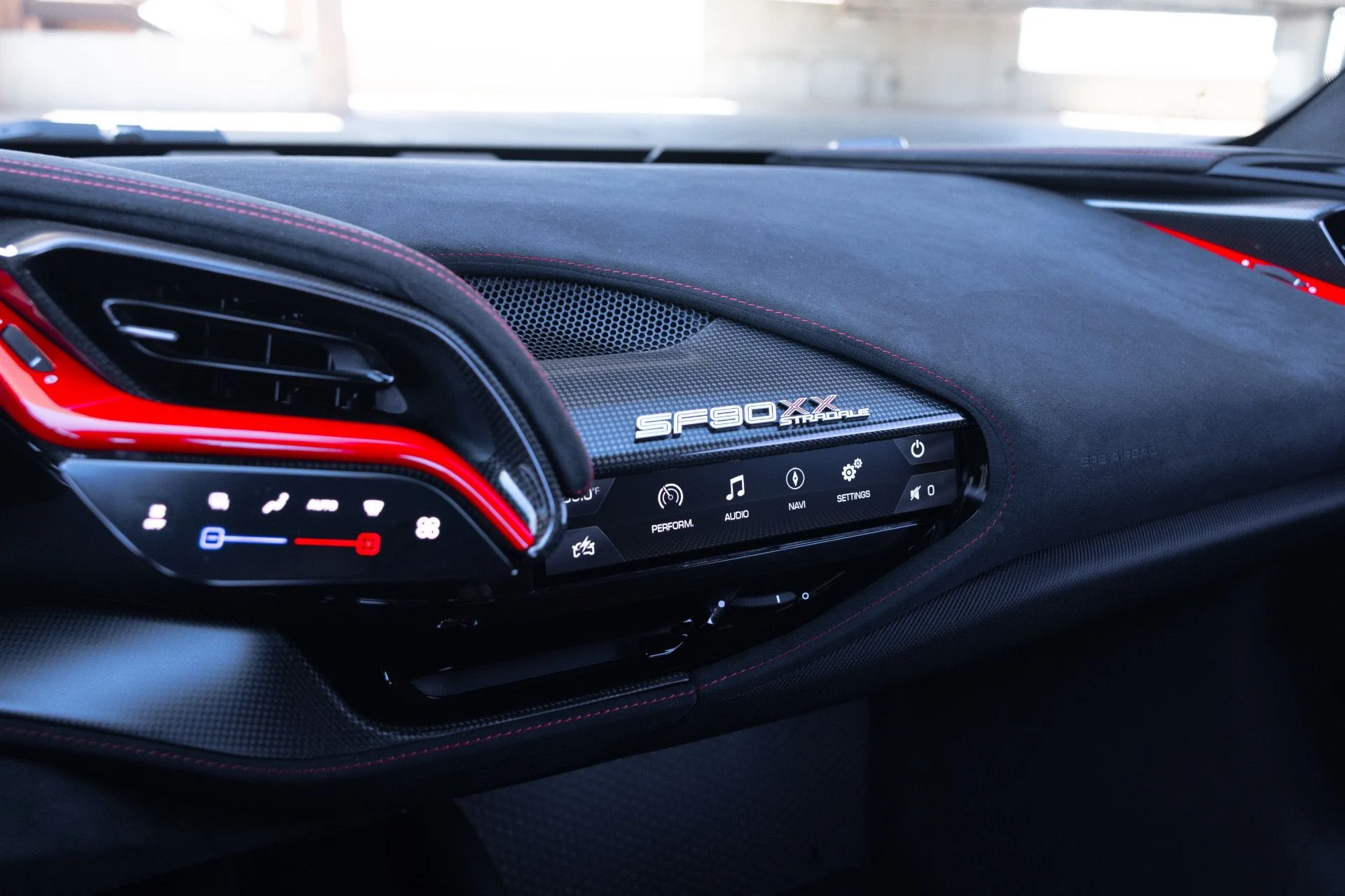 mph060_910492411_Used_2025_Ferrari_SF_90_XX_Stradale_1791844295_8e234031bb