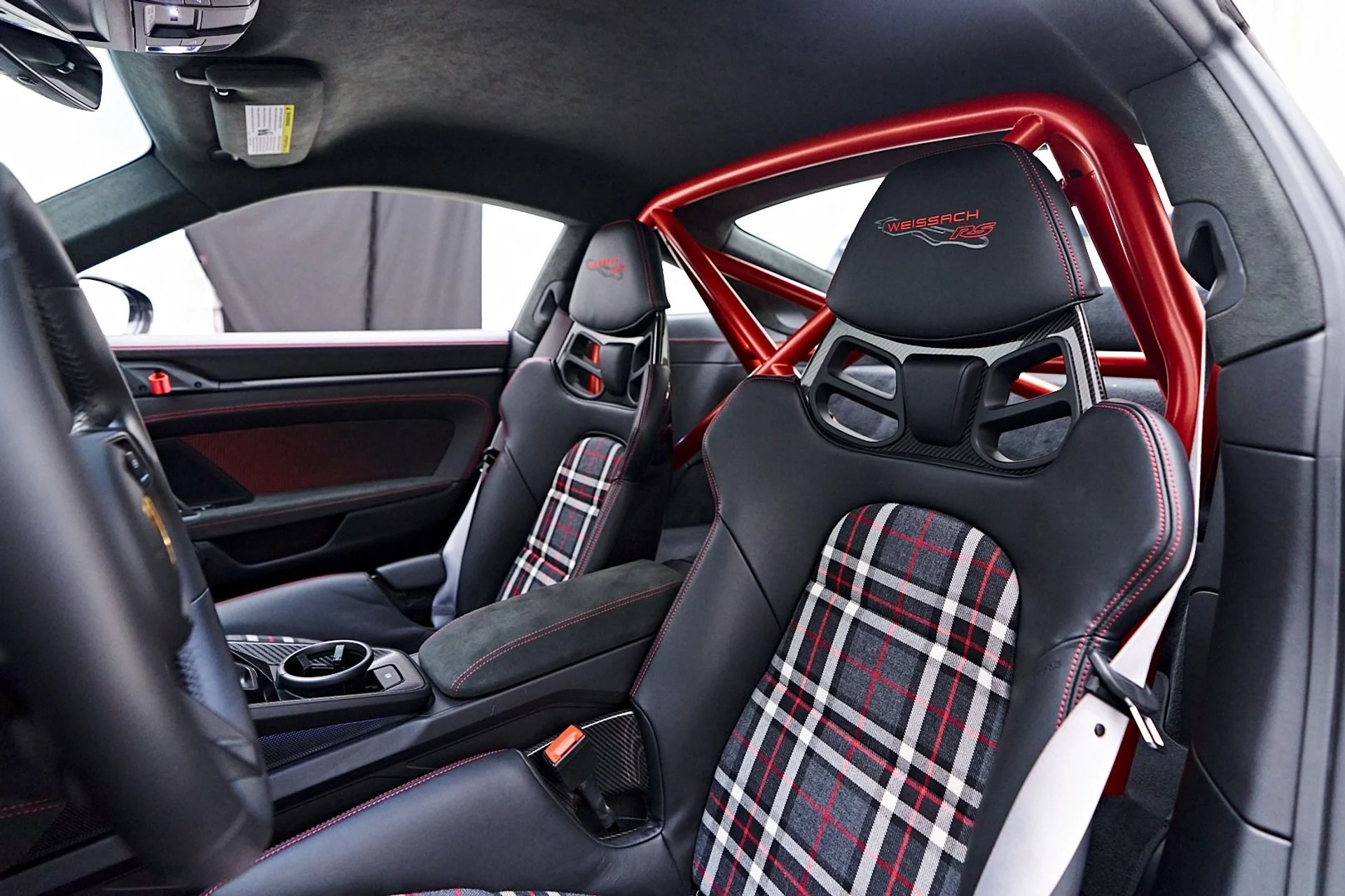 mph060_913646352_Used_2024_Porsche_911_GT_3_RS_1740854858_187ee7e386