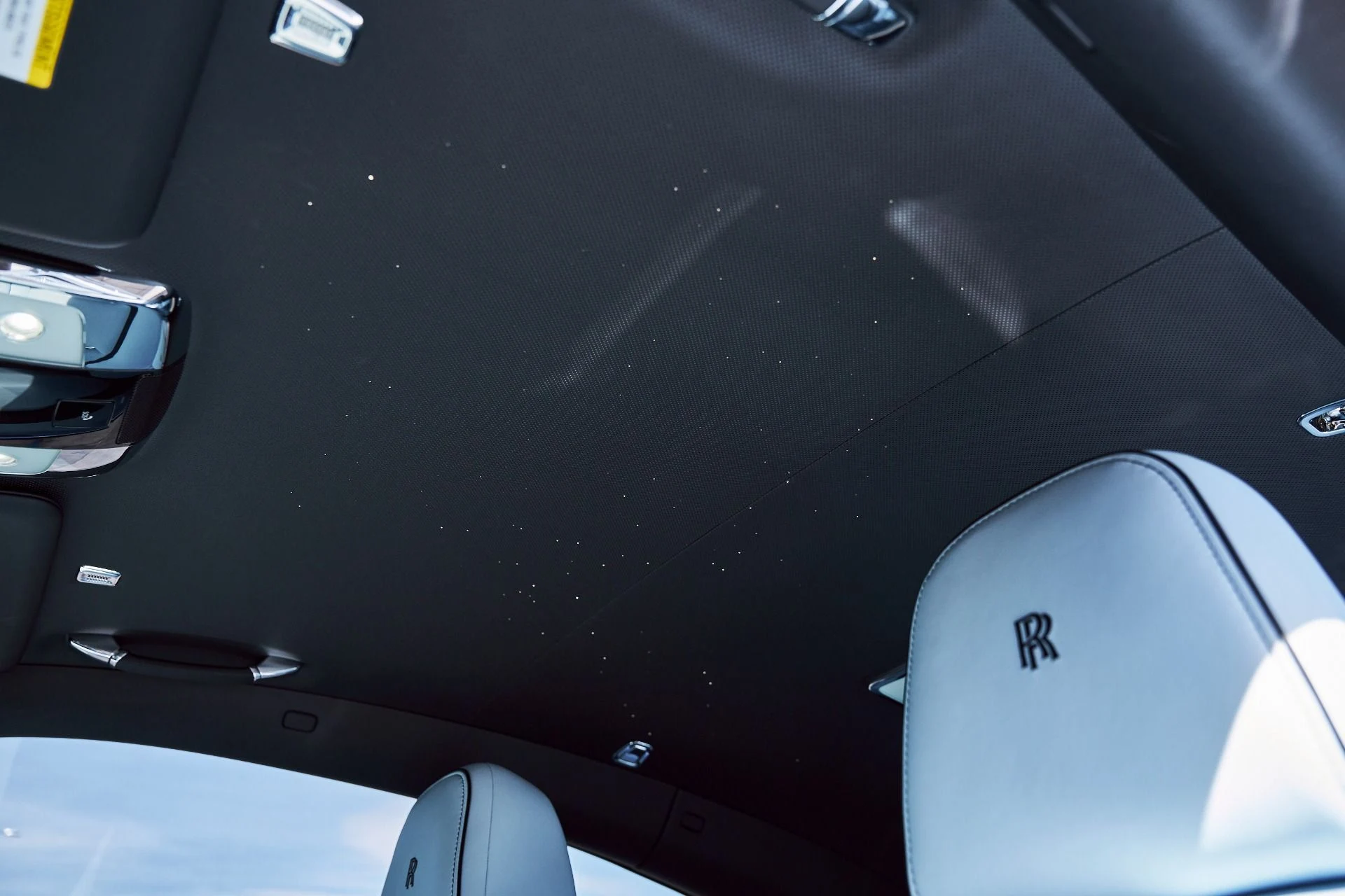 mph060_935425764_Used_2025_Rolls_Royce_Spectre_Base_1773452564_719089791b