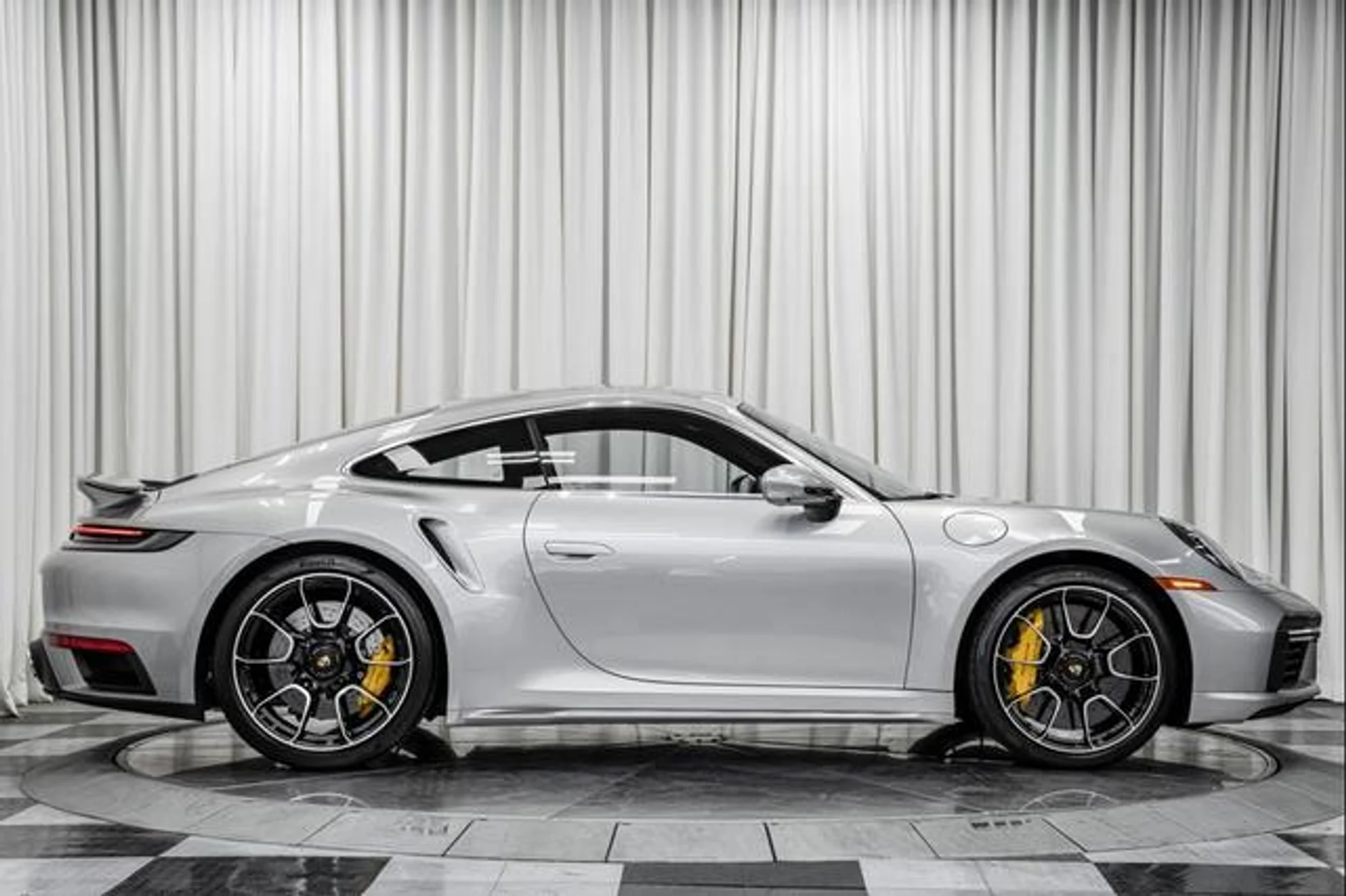 mph060_953858082_s1_Ui_Gx_Av4_Orgv_Tnjz3t_Ww3_Nf_I0_0da1c81cd0