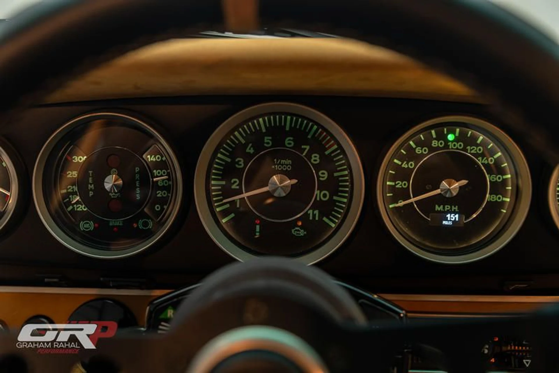 mph060_984873524_5657_A846_A34_A_4_ED_1_889_B_9_C34_BD_1_FD_934_d25f18c9b6